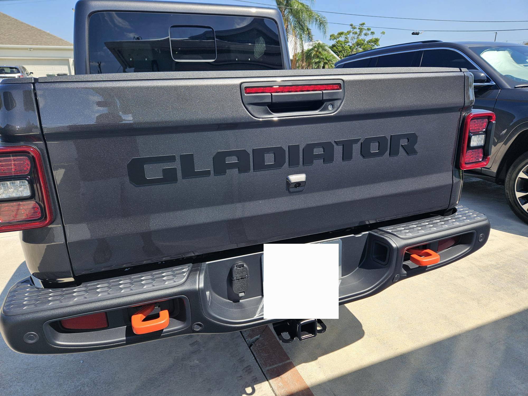 Jeep Gladiator J E E P tailigate lettering removed / dimensions? 1000000823