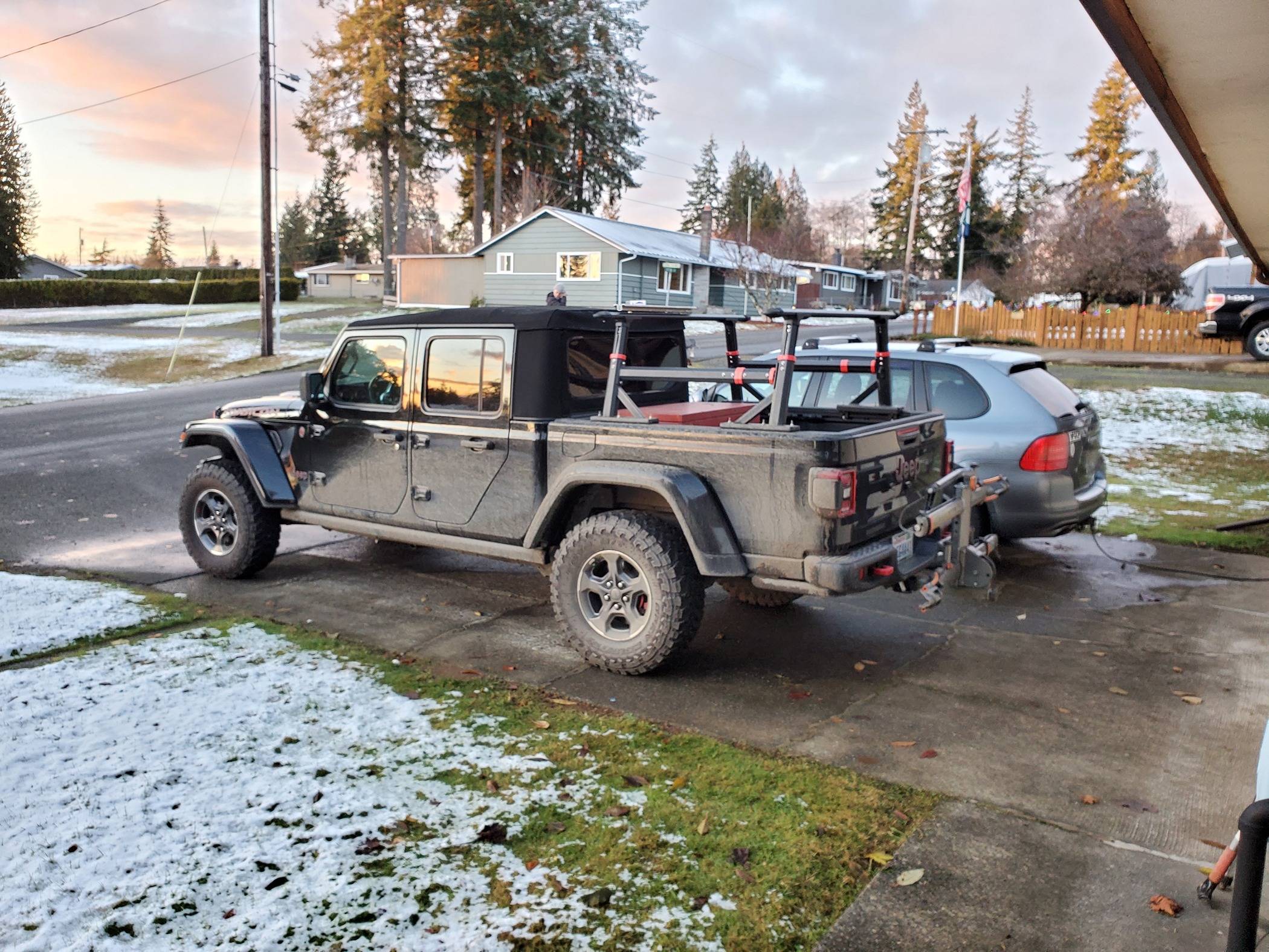 Jeep Gladiator Antidote Racks - any reviews / experiences? 20221201_161614