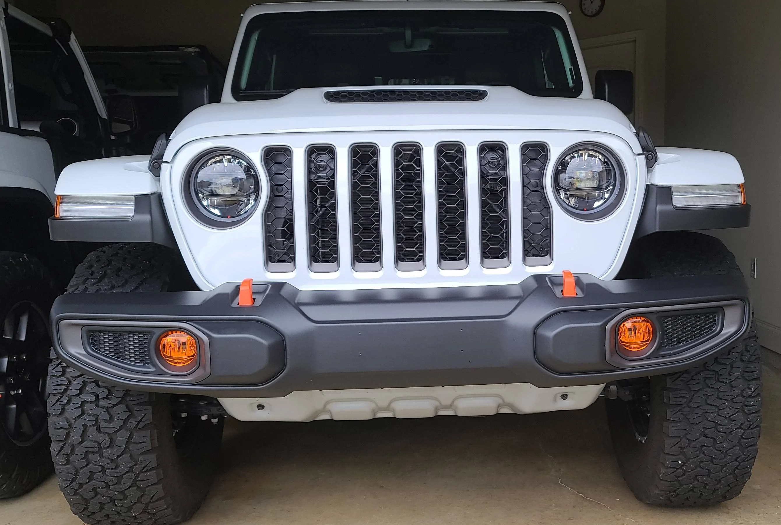 Jeep Gladiator Lamin-X Fog Lights 20240518_110857