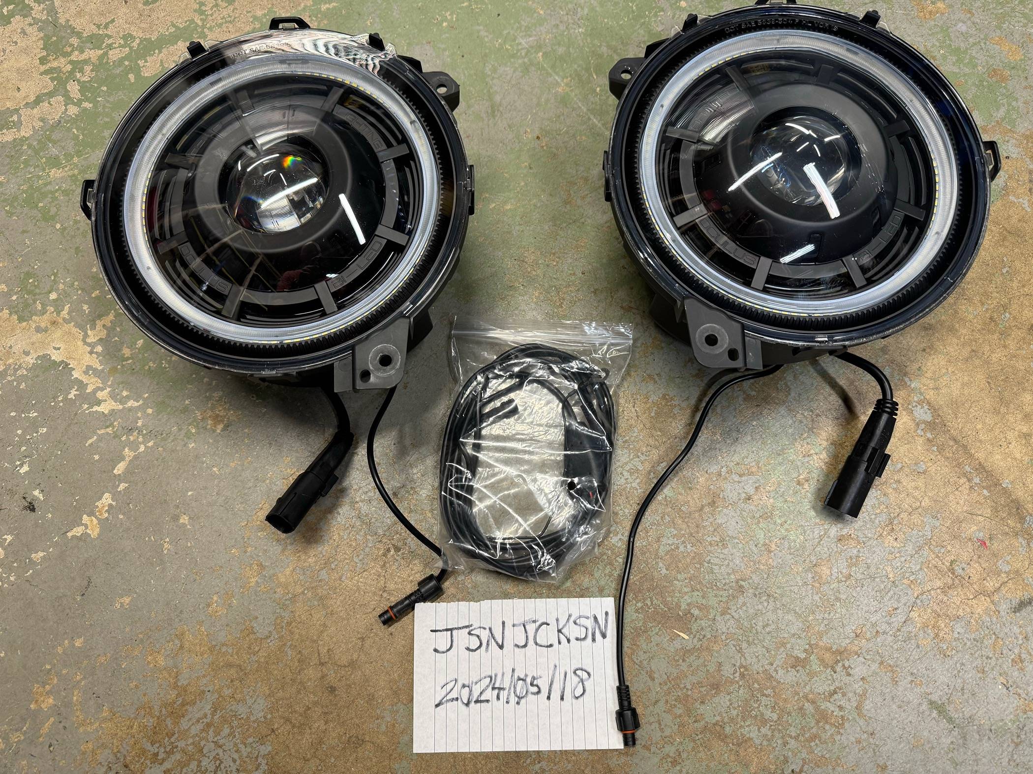 Jeep Gladiator Oculus BiLed Headlights IMG_2421