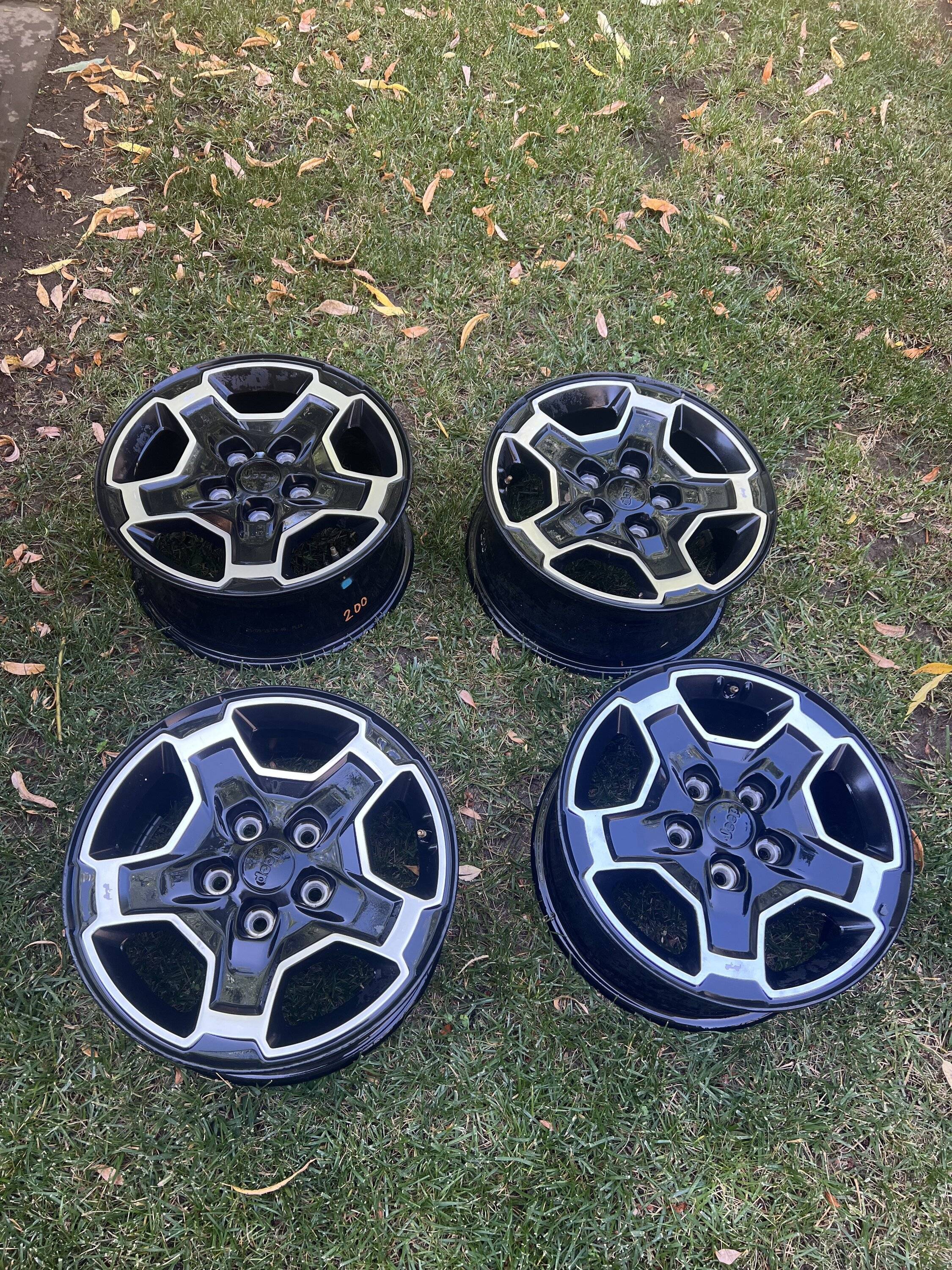 Jeep Gladiator FS: Mojave OEM brushed finish wheels LOWERED PRICE IMG_5026