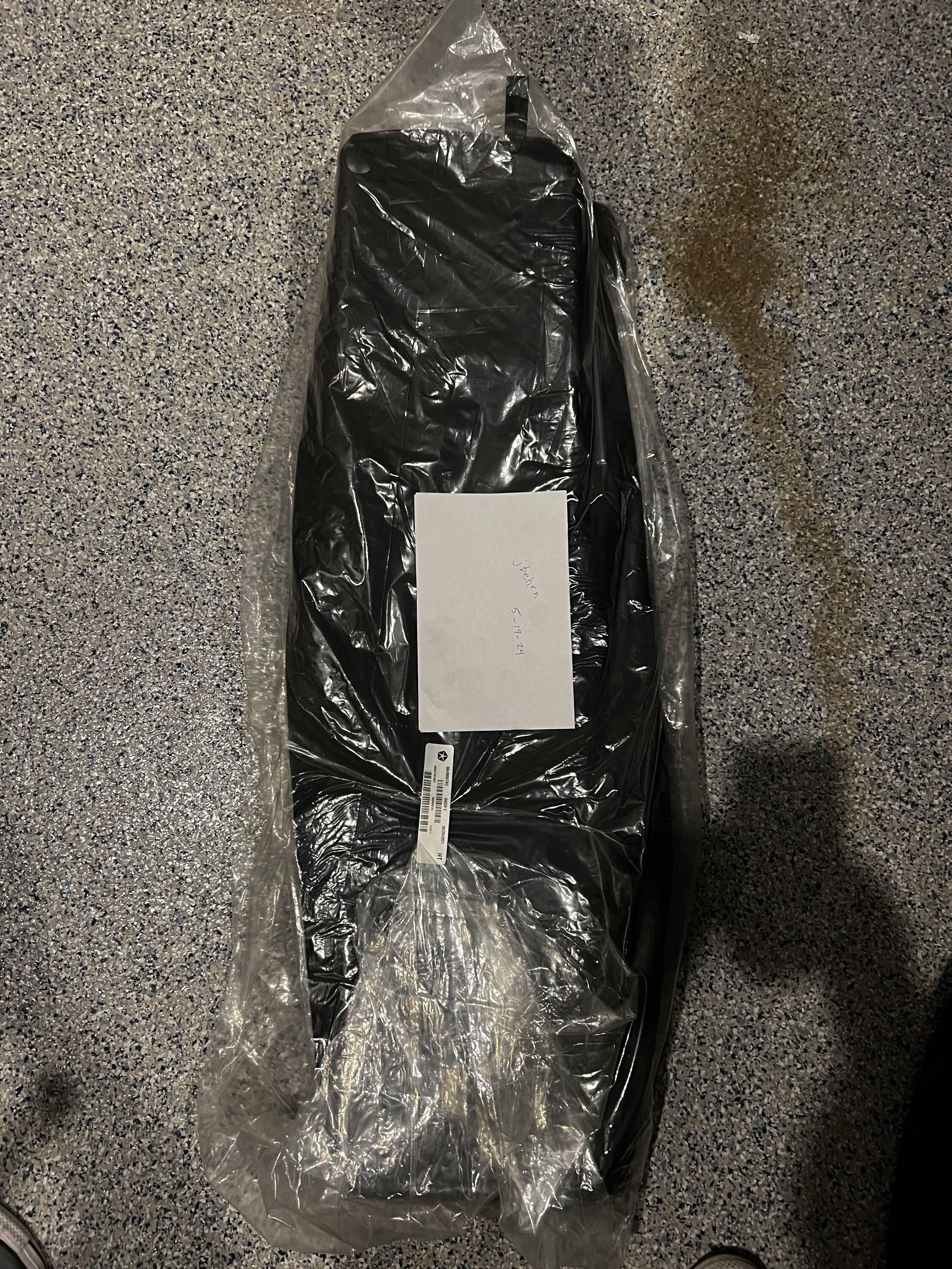Jeep Gladiator 3 Freedom Panel Storage Bags (68396567AC/E) IMG_0074