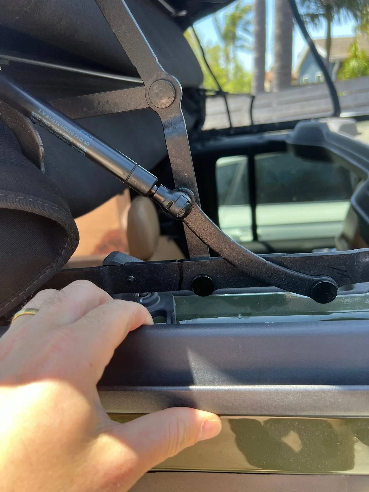 Jeep Gladiator HELP! Mopar soft top won't shut properly IMG_5915