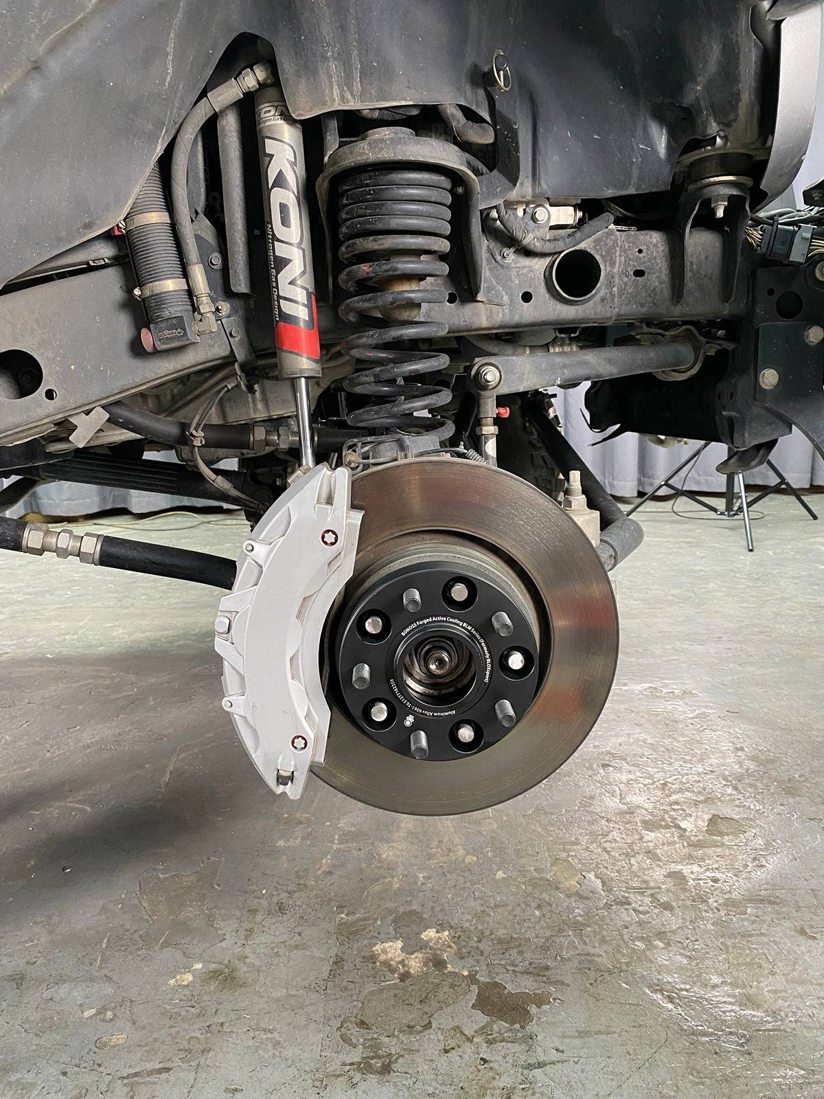 Jeep Gladiator Can anyone post their setup with wheel spacers? IMG_5129