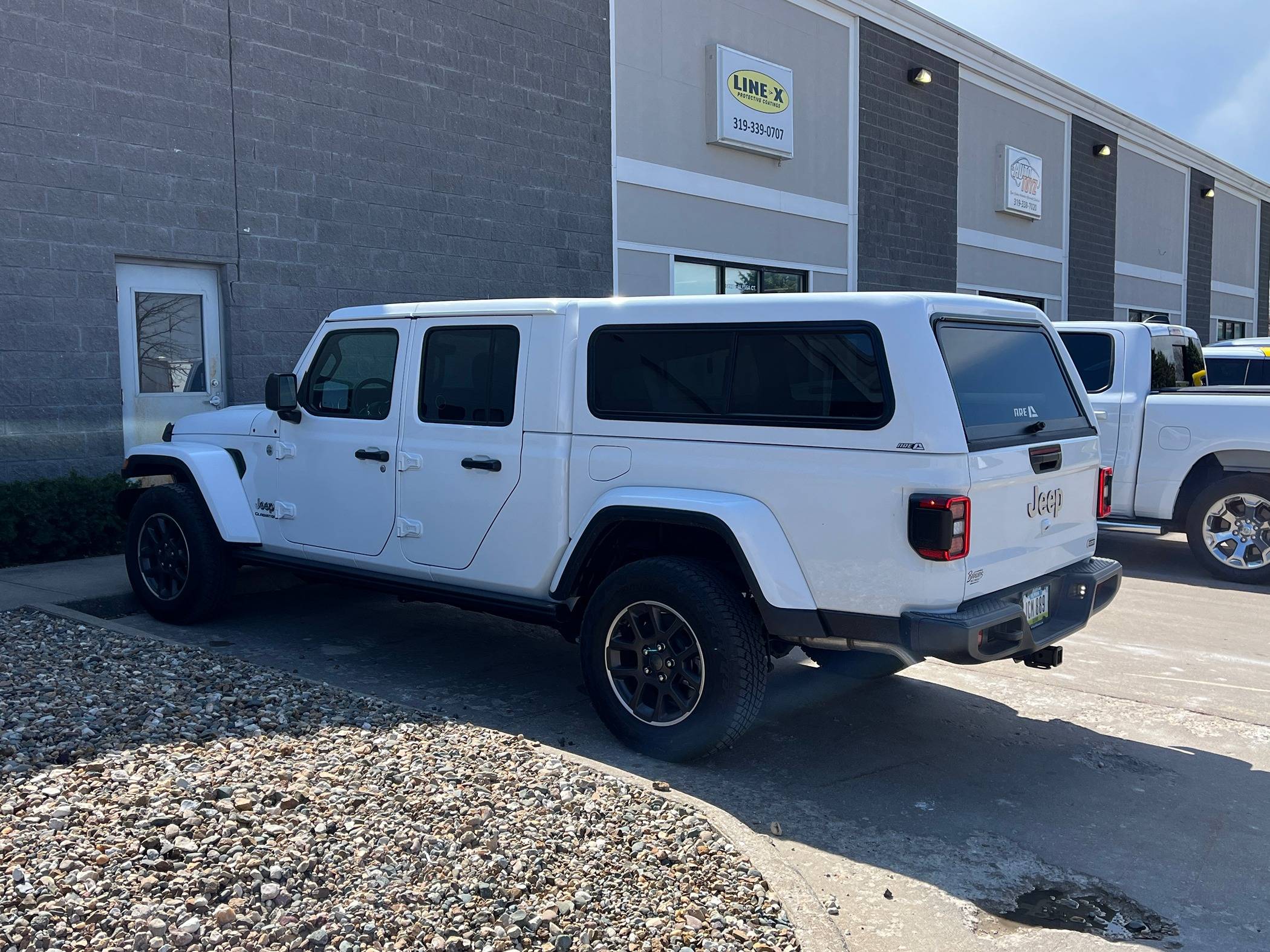 Jeep Gladiator BRIGHT WHITE Gladiator JT Club IMG_5172.JPG