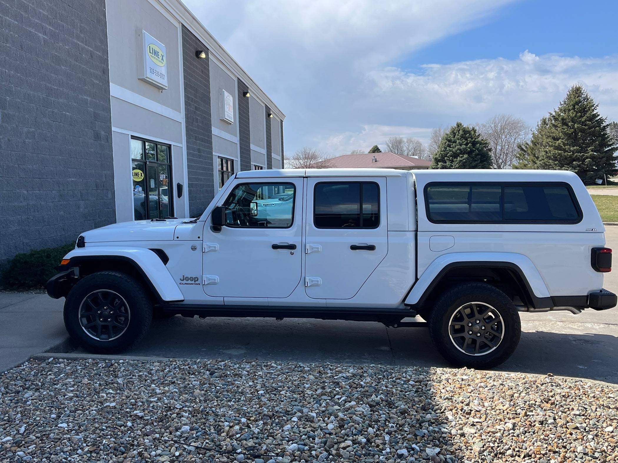 Jeep Gladiator BRIGHT WHITE Gladiator JT Club IMG_5173.JPG