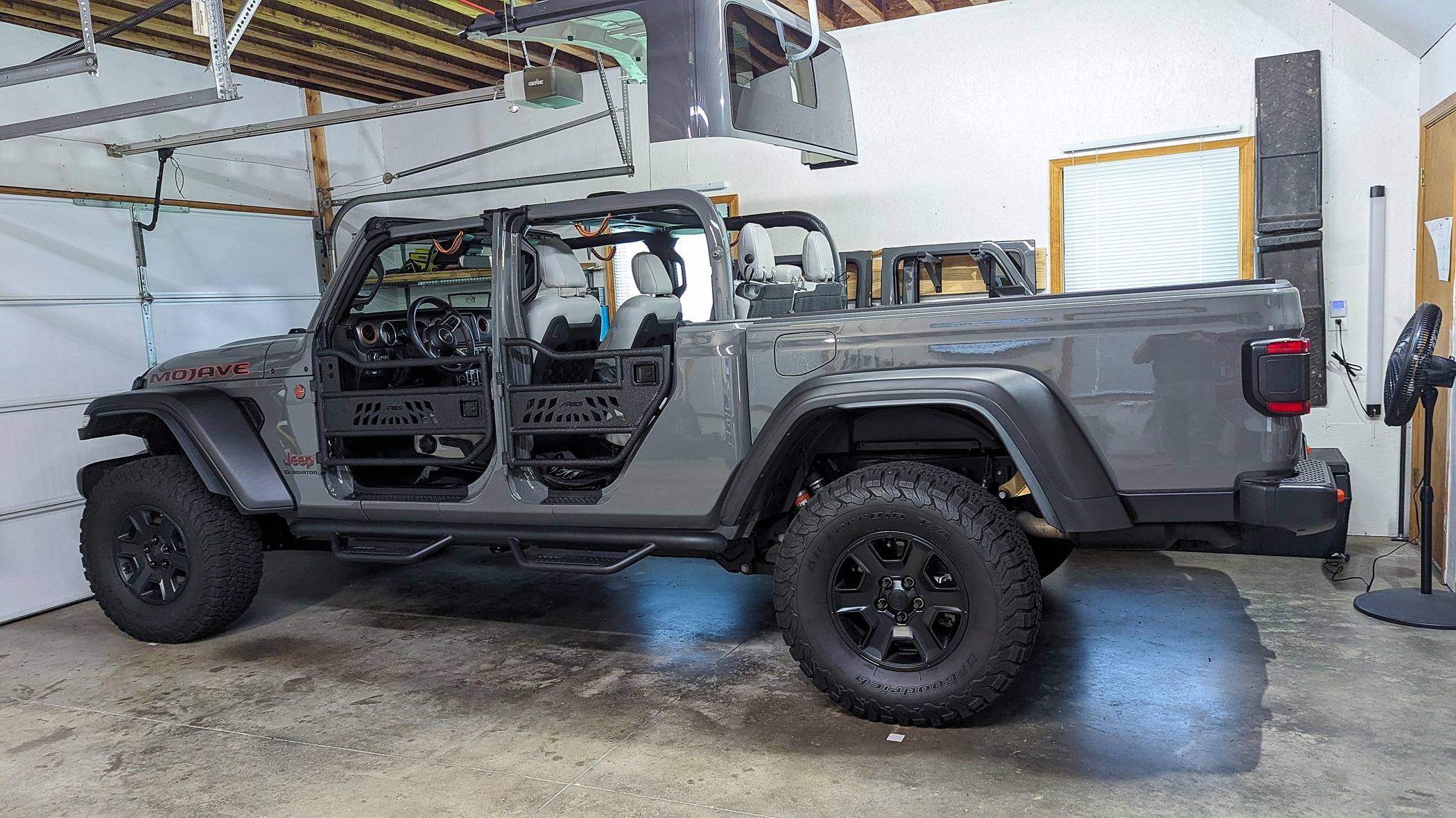 Jeep Gladiator Toplift Pros reviews? PXL_20240414_191737200