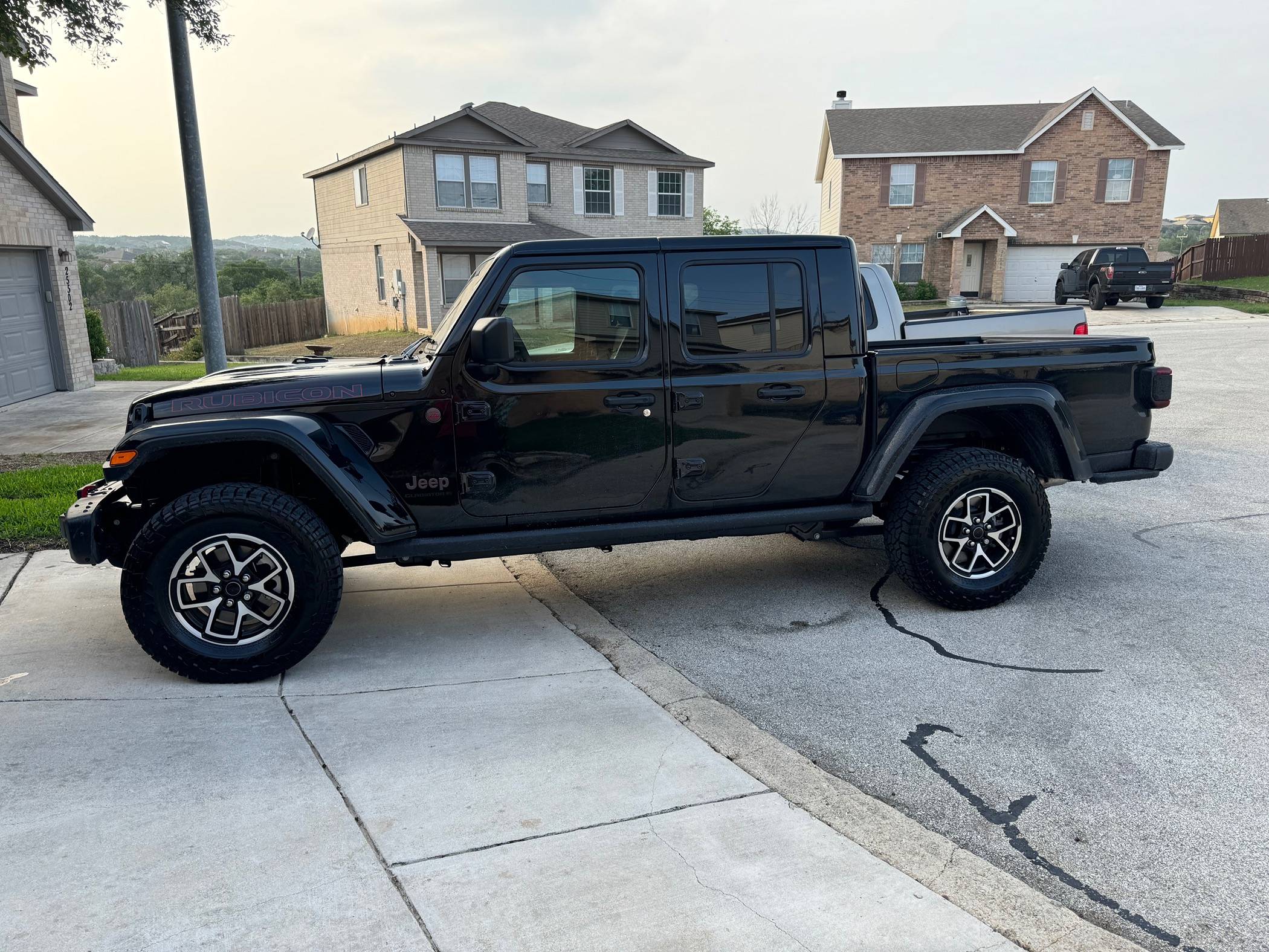Jeep Gladiator BLACK Gladiator JT Club IMG_1451