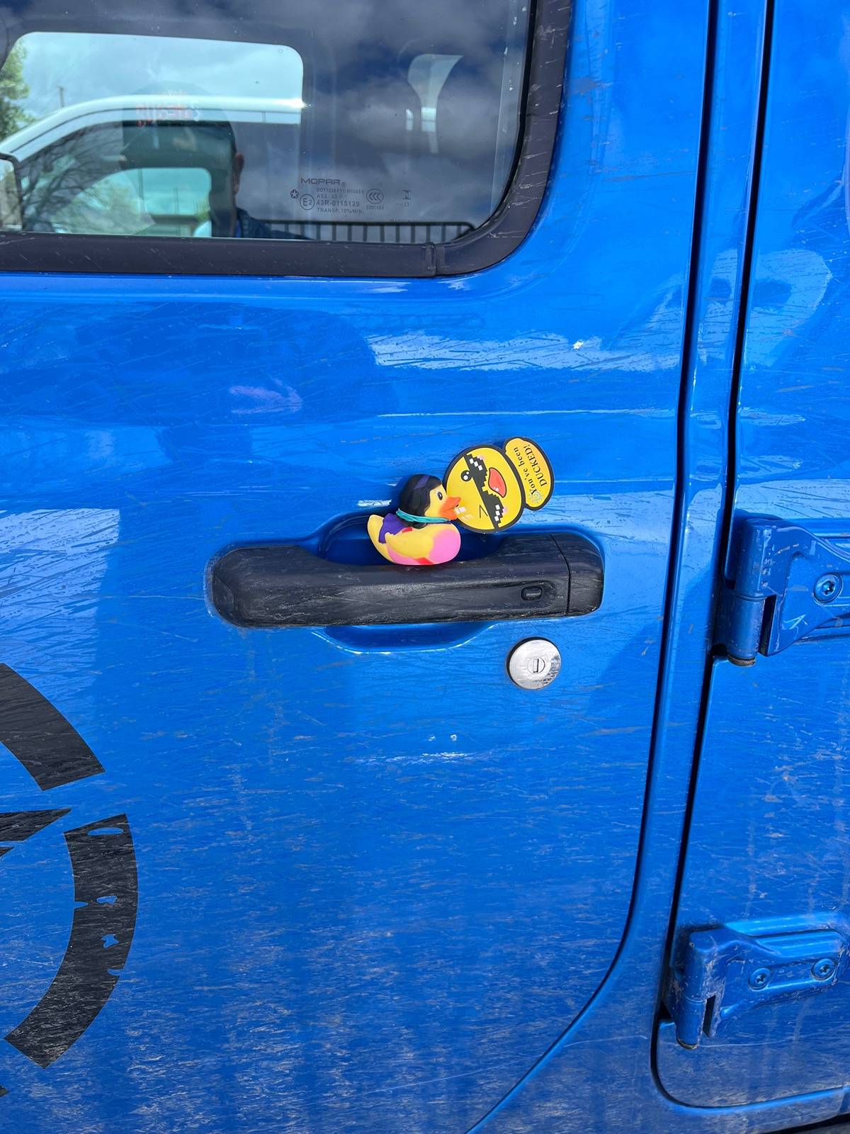 Jeep Gladiator Show me your DUCKS ! IMG_1583