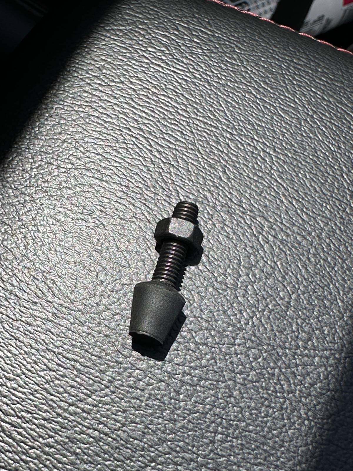 Jeep Gladiator Help finding this part number or part itself! IMG_6210