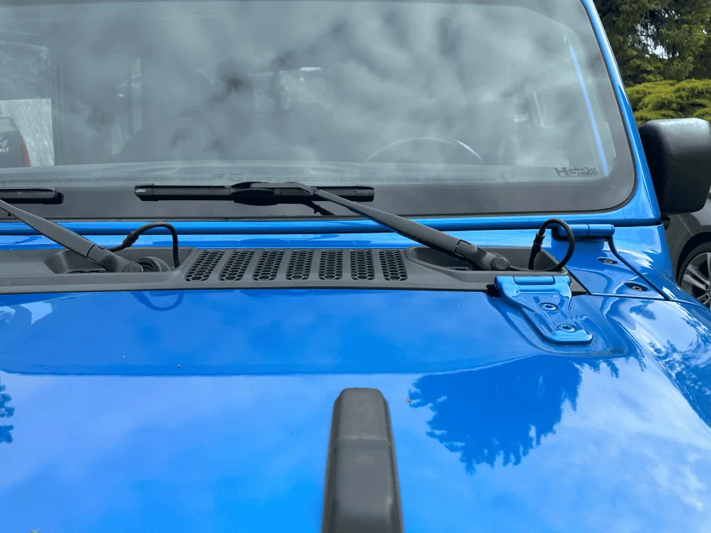 Jeep Gladiator Mopar Performance Windshield Wipers w/ Built-In Washer Jets Released For Jeep Gladiator J