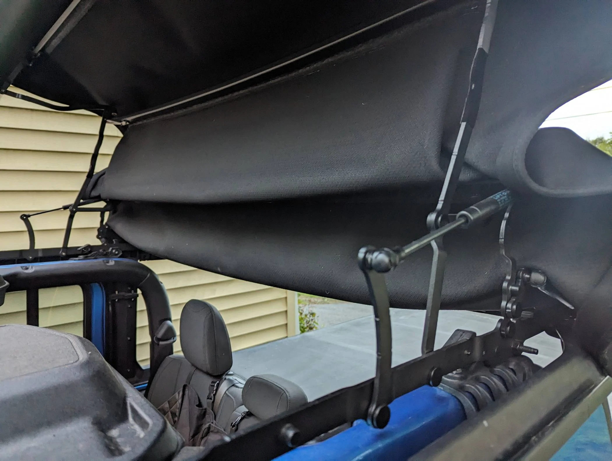 Jeep Gladiator HELP! Mopar soft top won't close properly - looking for advice PXL_20240522_001454449