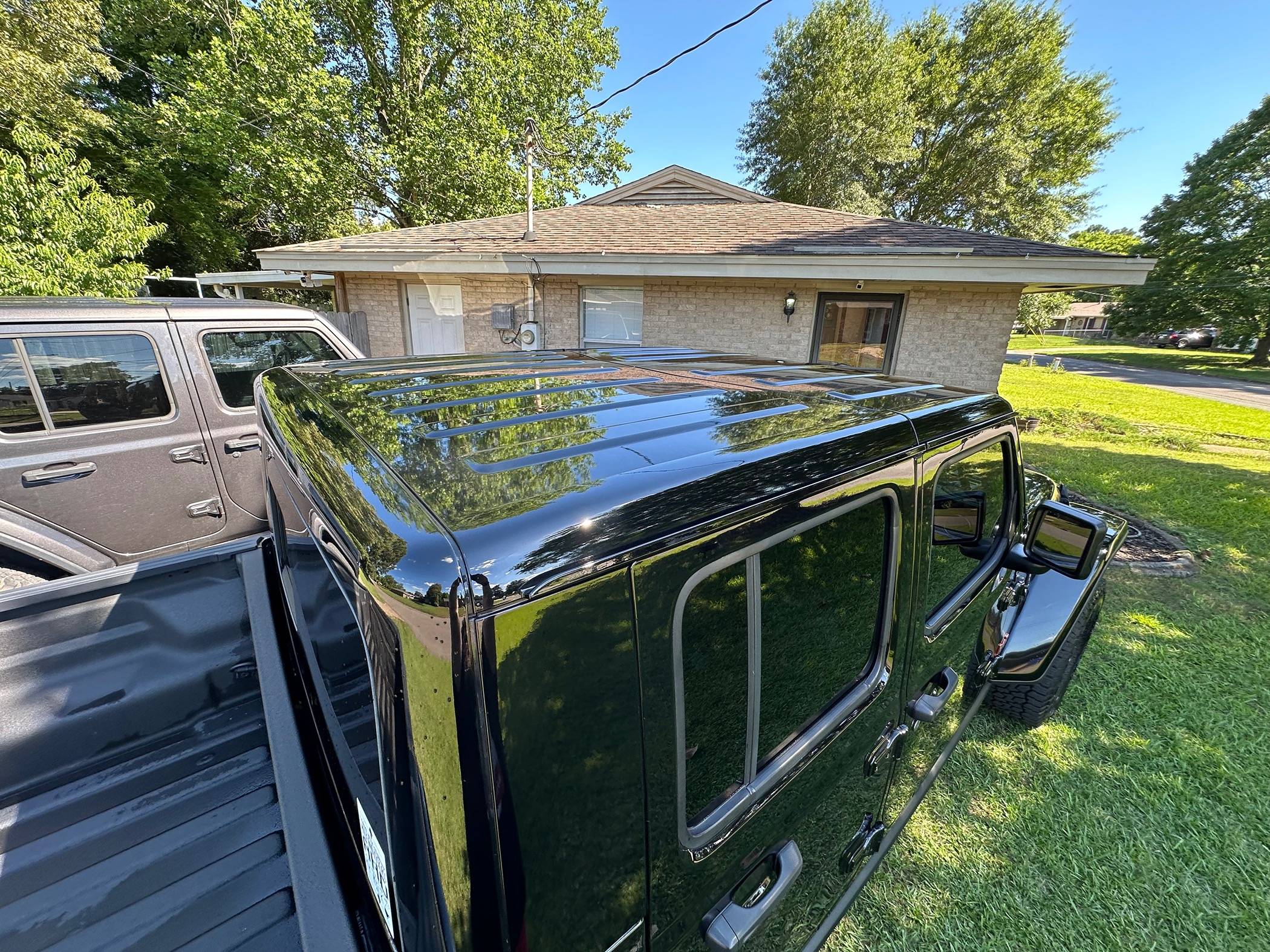 Jeep Gladiator Painted black hard top - $2800 IMG_4223