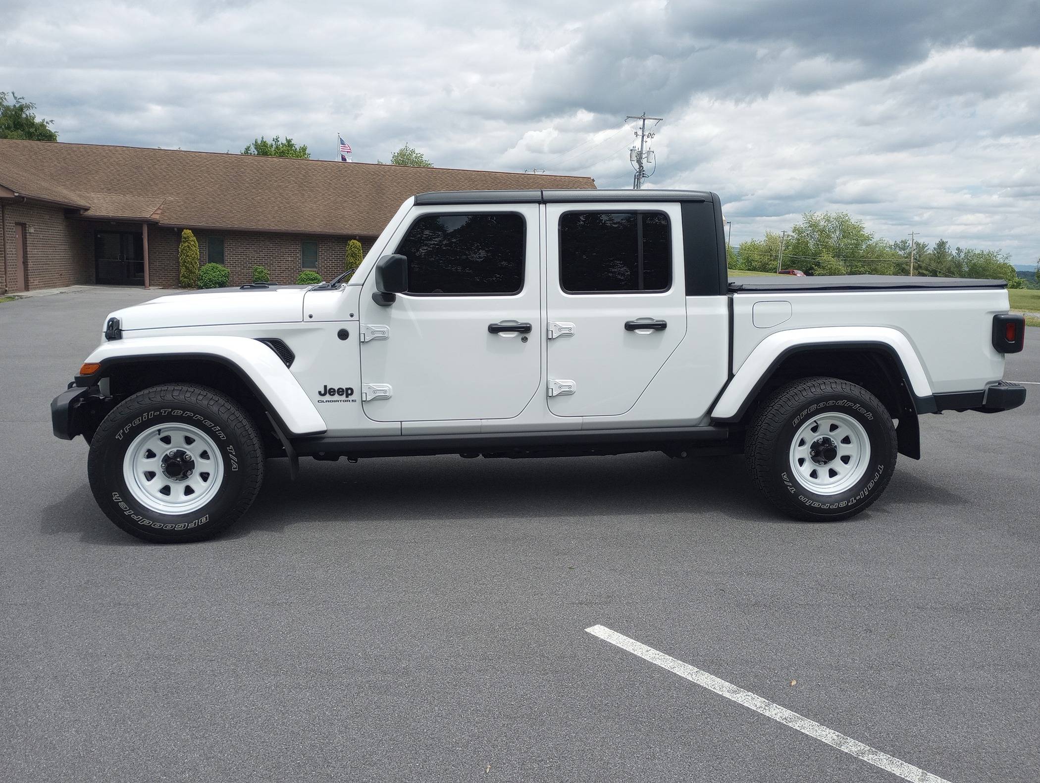 Jeep Gladiator 2023 6k miles , Diesel Gladiator Sport S , $39,500 IMG_20240511_134826446