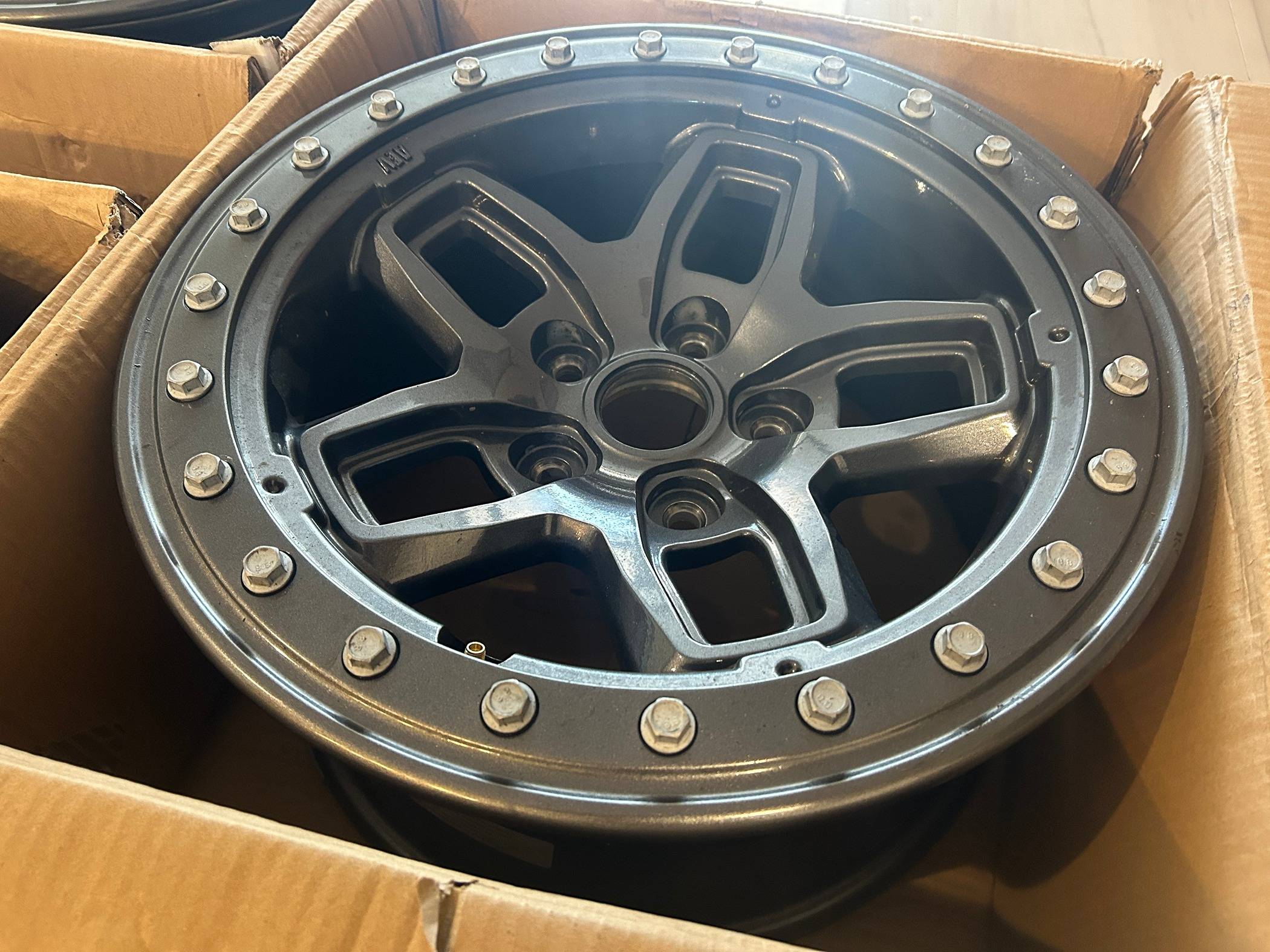 Jeep Gladiator AEV Borah Onyx Black with Rings Set of (5) IMG_8264.JPG
