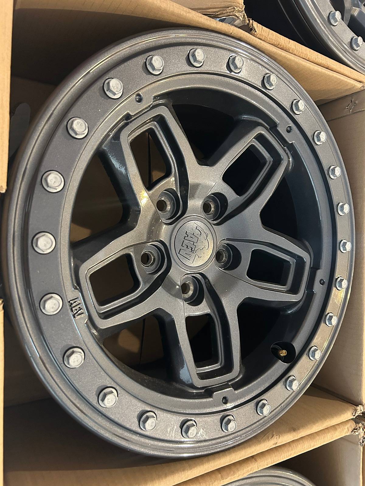 Jeep Gladiator AEV Borah Onyx Black with Rings Set of (5) IMG_8254.JPG