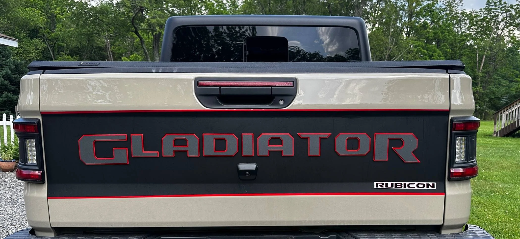 Jeep Gladiator Got a rubicon badge…. Thoughts? IMG_6101