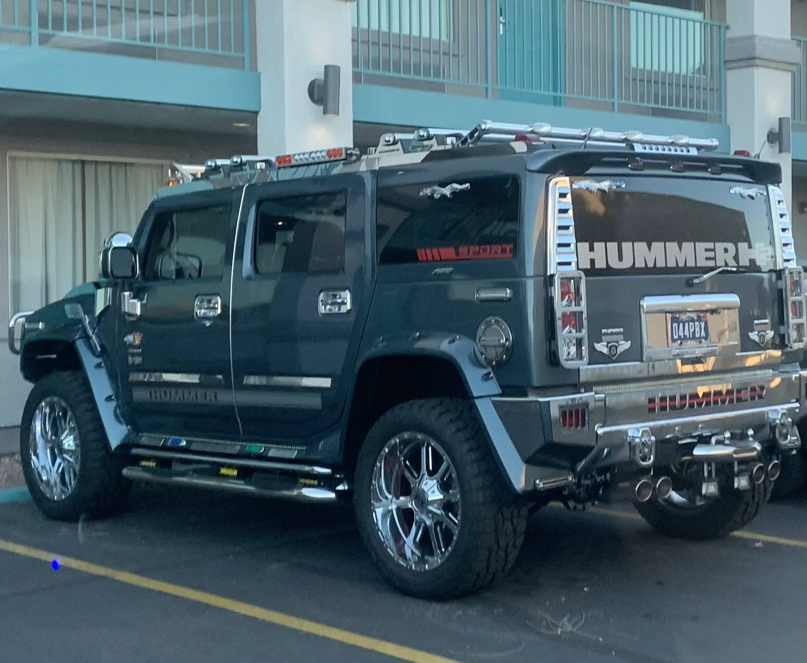 Jeep Gladiator Got a rubicon badge…. Thoughts? IMG_5379