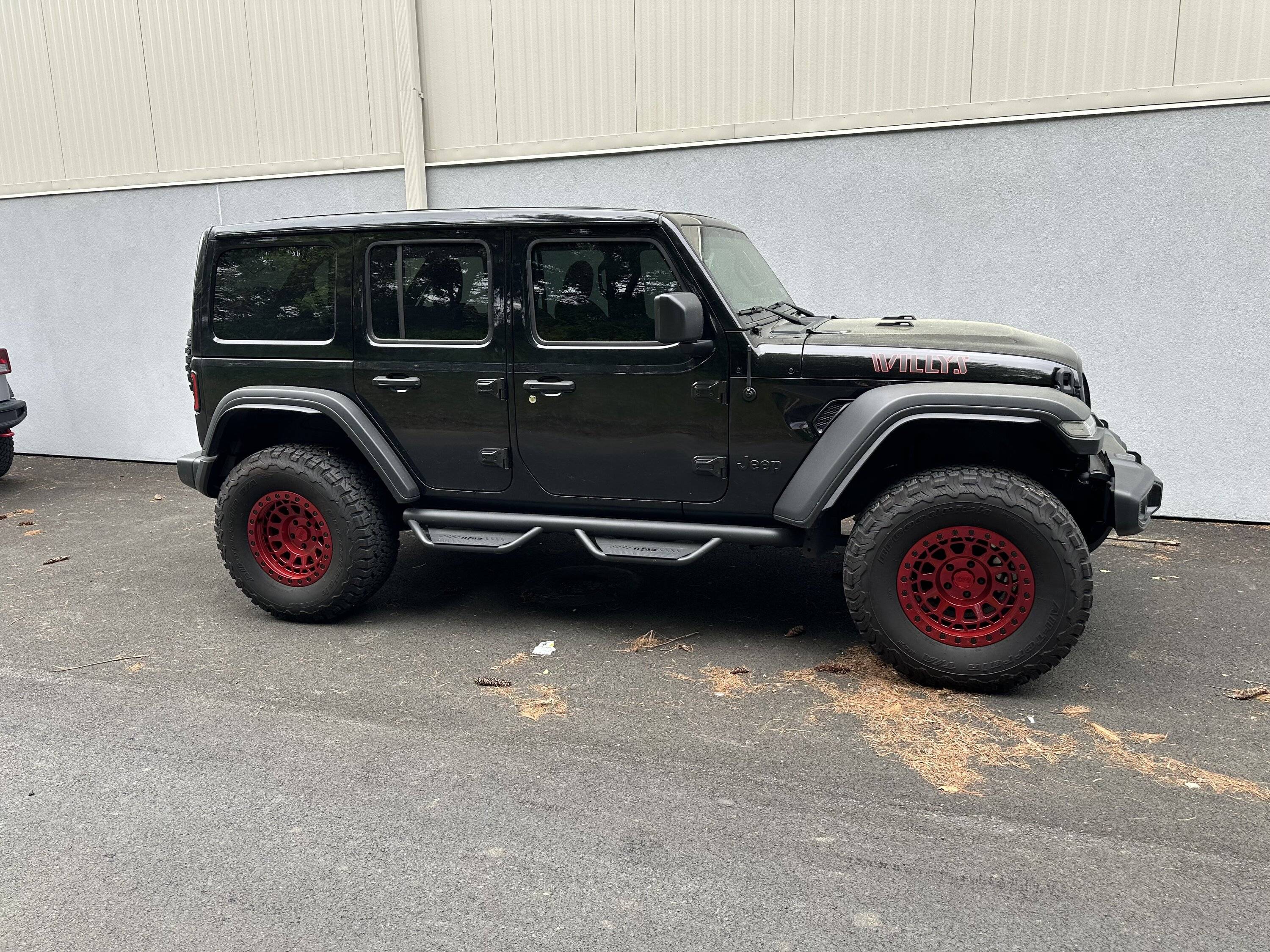 Jeep Gladiator Set (5) Black Rhino Primm wheels. Candy Red in 17x9 IMG_3784