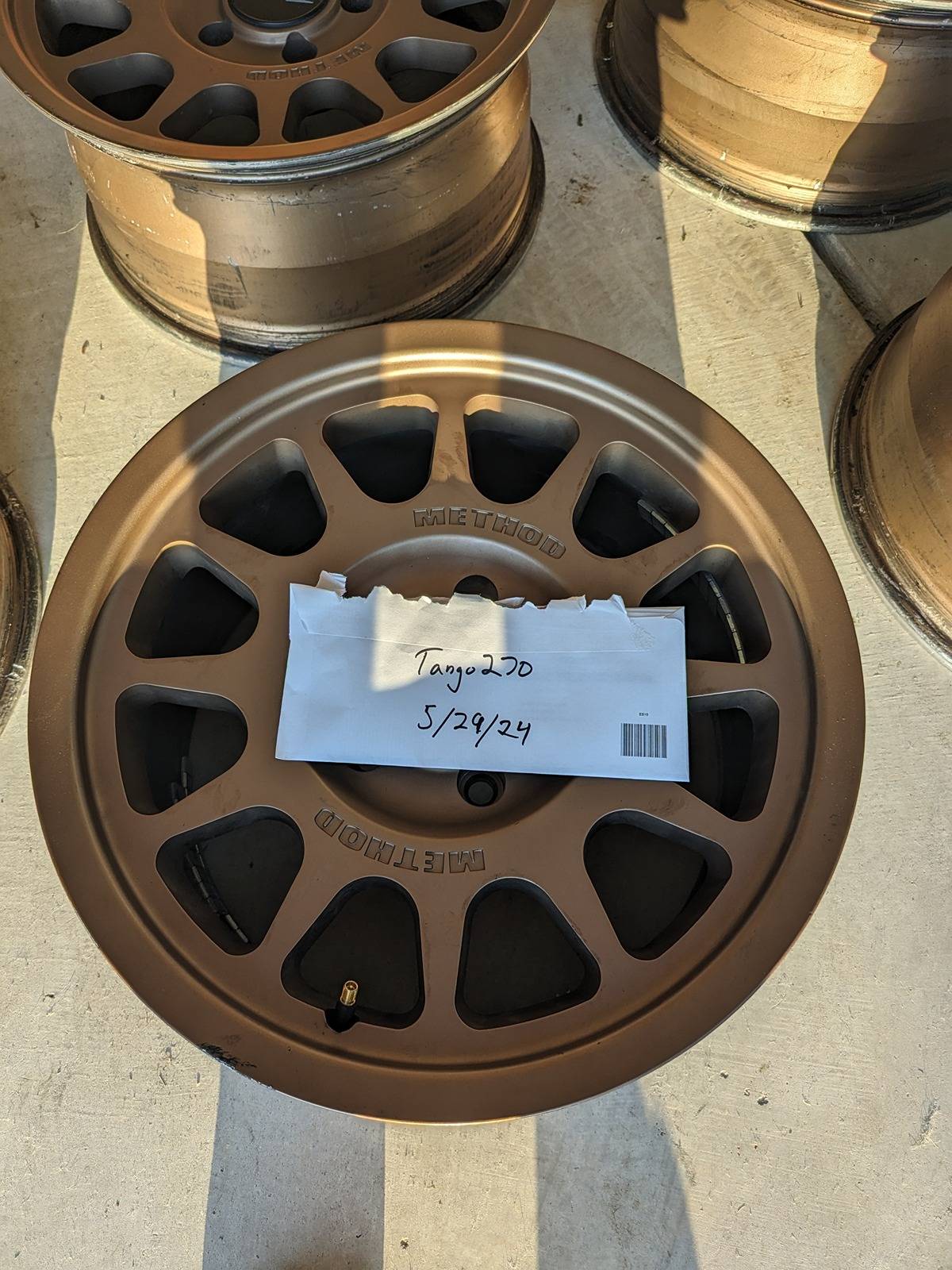 Jeep Gladiator 5 Bronze Method 703s +25mm $750 OBO PXL_20240530_002122858