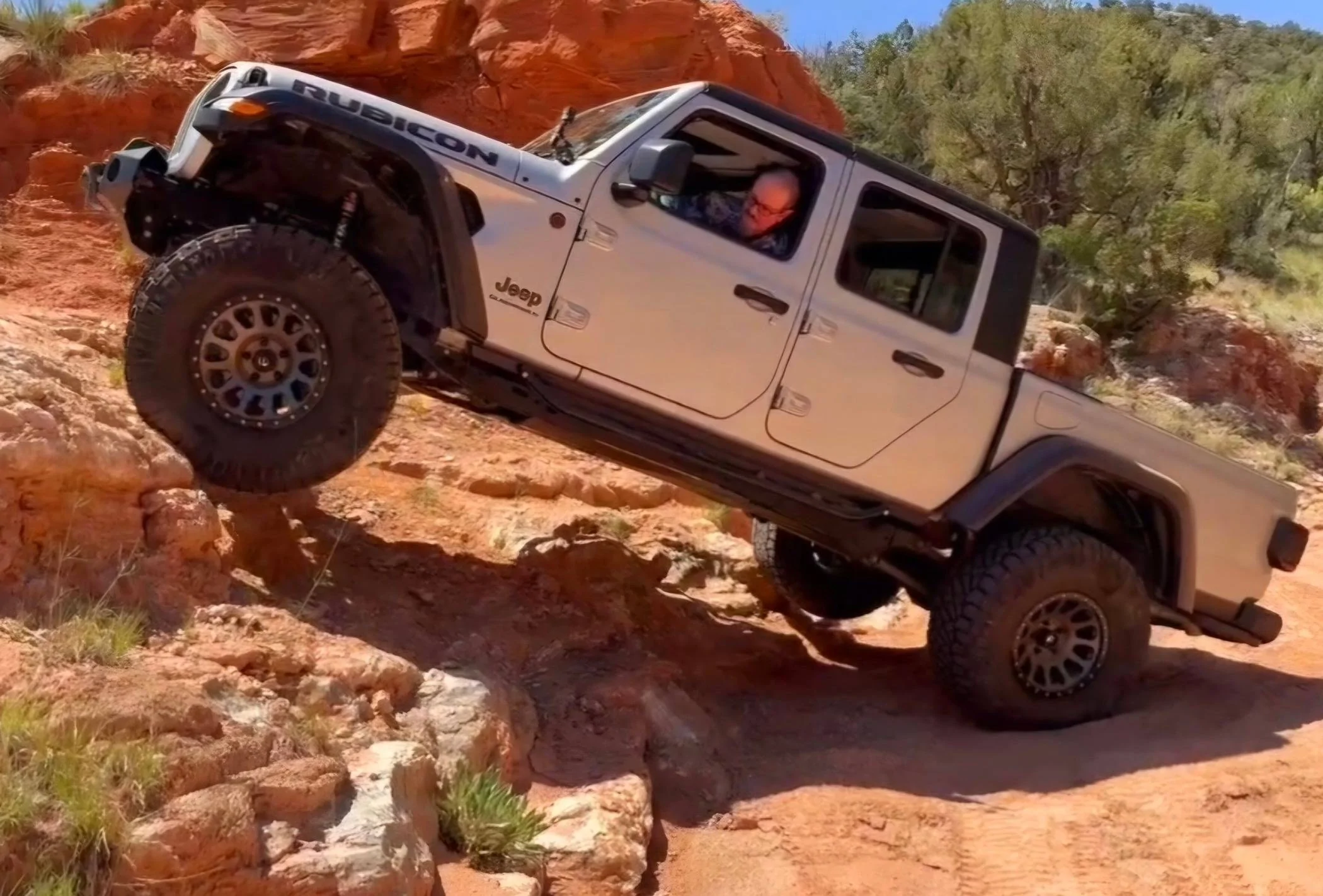 Jeep Gladiator It's full-Throttle Thursday! Show us those action shots! Screenshot_20240520_155338_Gallery