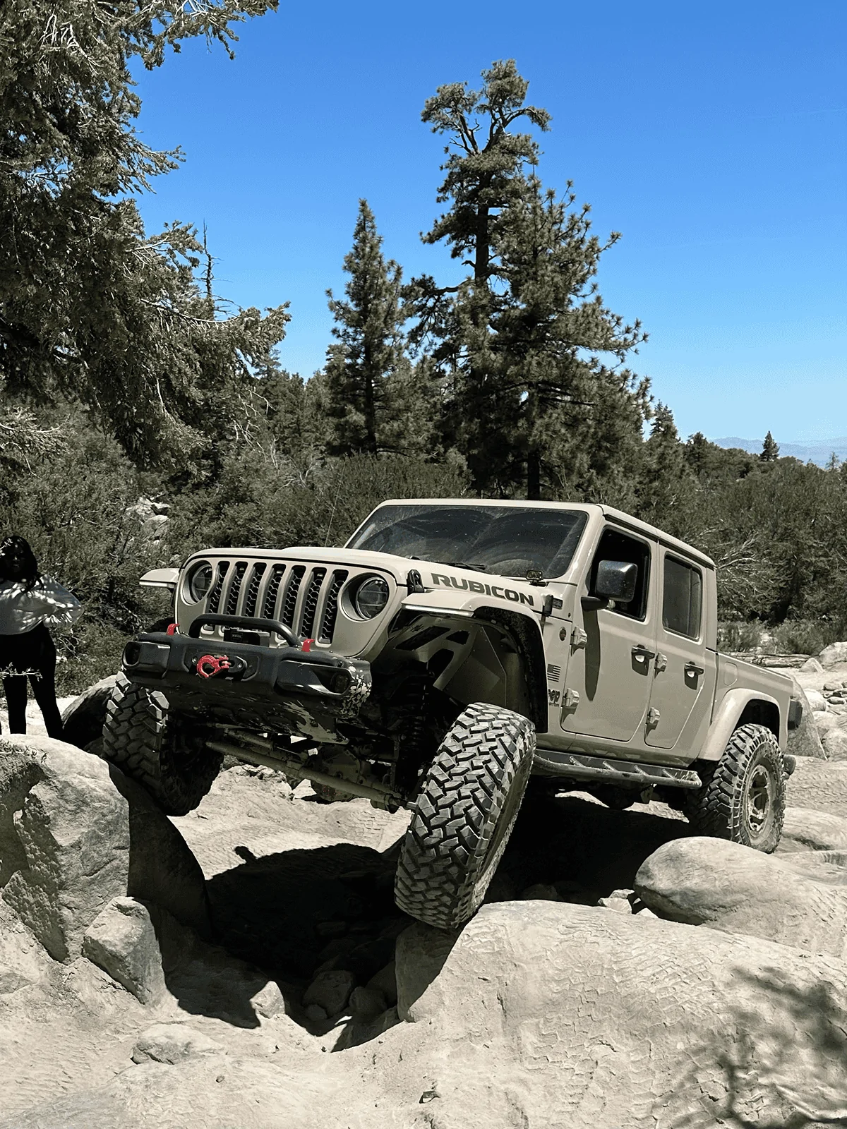Jeep Gladiator It's full-Throttle Thursday! Show us those action shots! tempImagexOLf1o