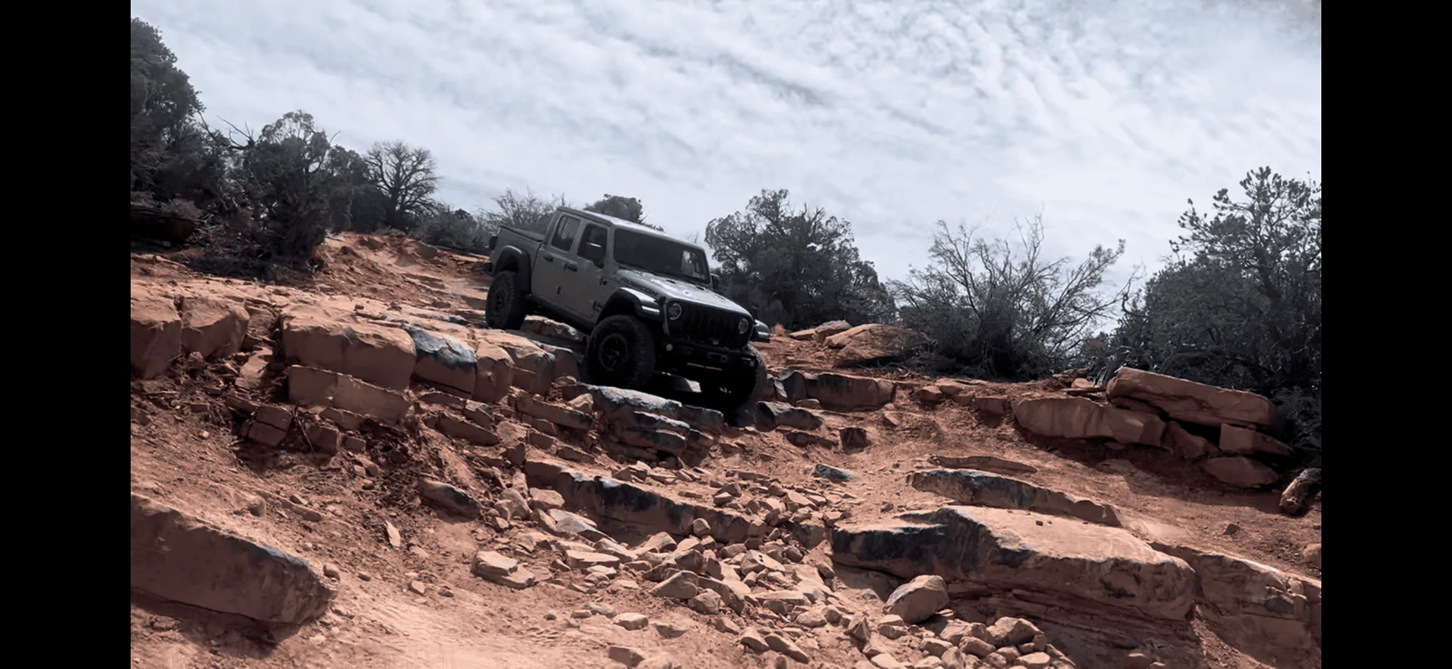 Jeep Gladiator It's full-Throttle Thursday! Show us those action shots! IMG_2498