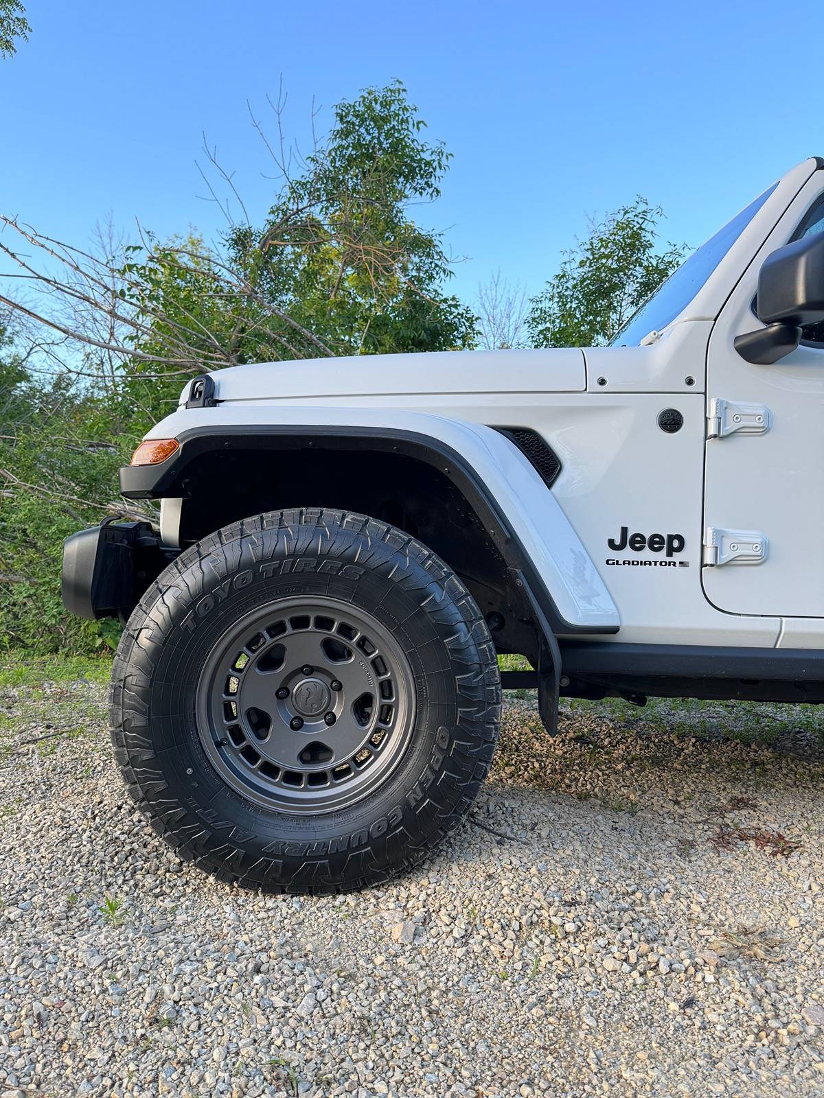 Jeep Gladiator Meet my '23 Sport S. IMG_6830