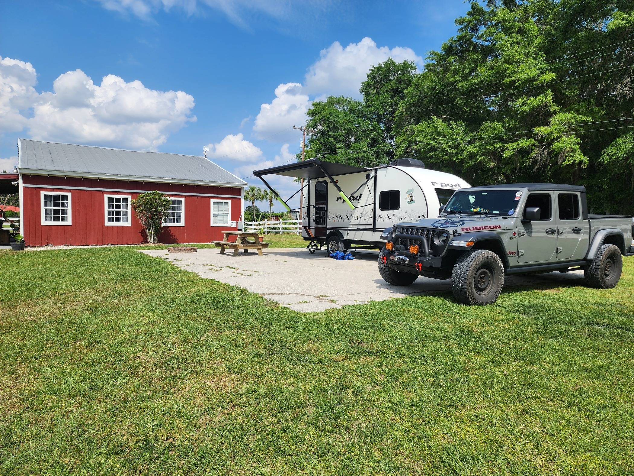 Jeep Gladiator What's your take:  TearDrop / SquareDrop / Micro-Camper/Trailer 20240420_153513