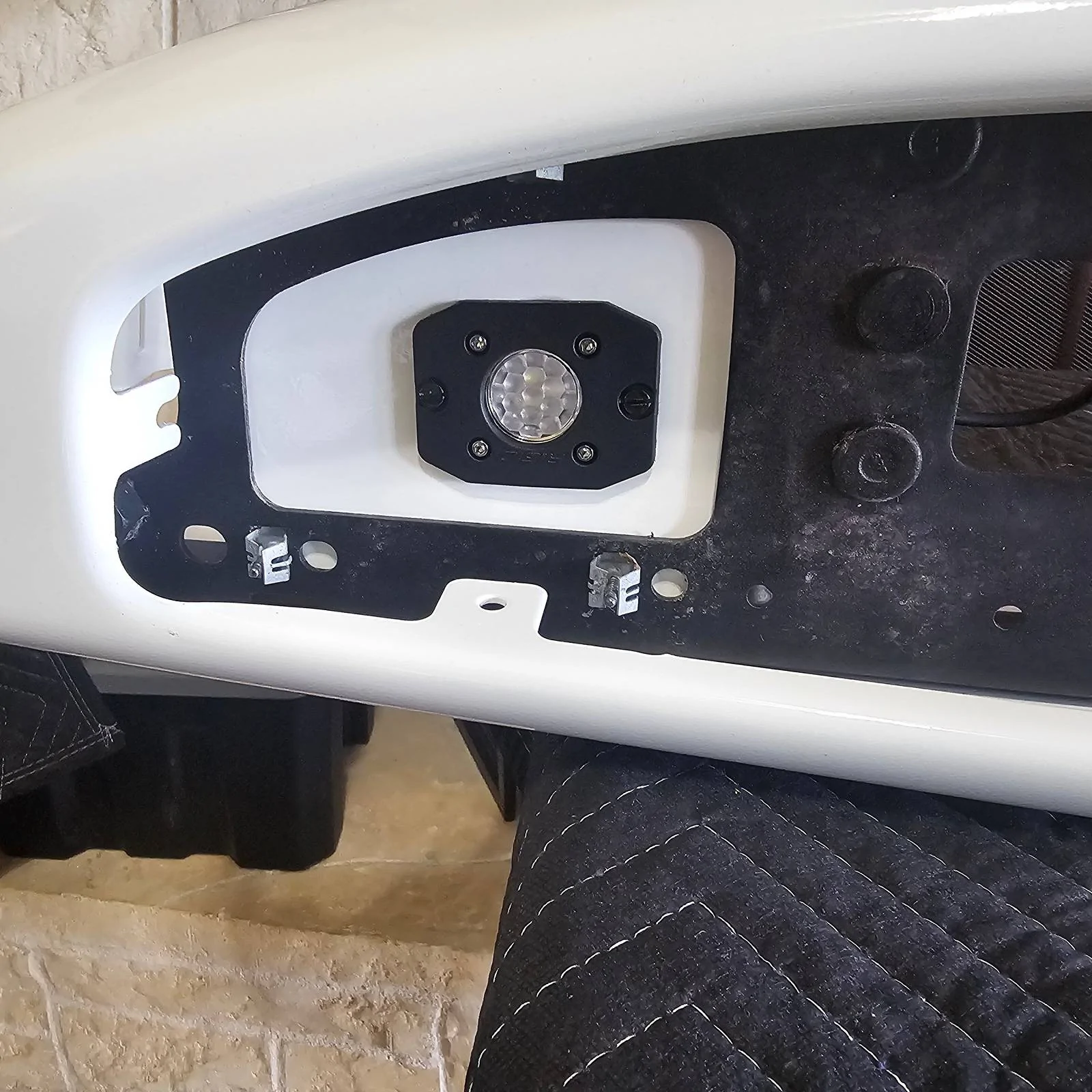 Jeep Gladiator Rear reflector delete /rear flush mount light plates 20240531_103736