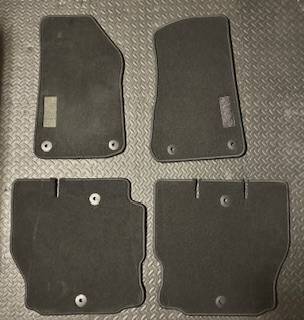 Jeep Gladiator FS: CMM Offroad Side Mirros, Factory Floor Mats, GPCA Grip Handles floormats