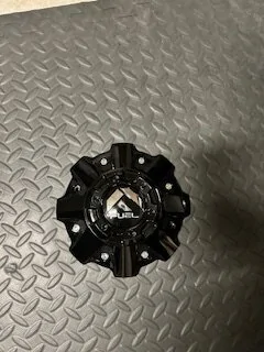 Jeep Gladiator FS: One (1) 33" Toyo ATII/18" Fuel Coupler Tire and Wheel Combo wheel center