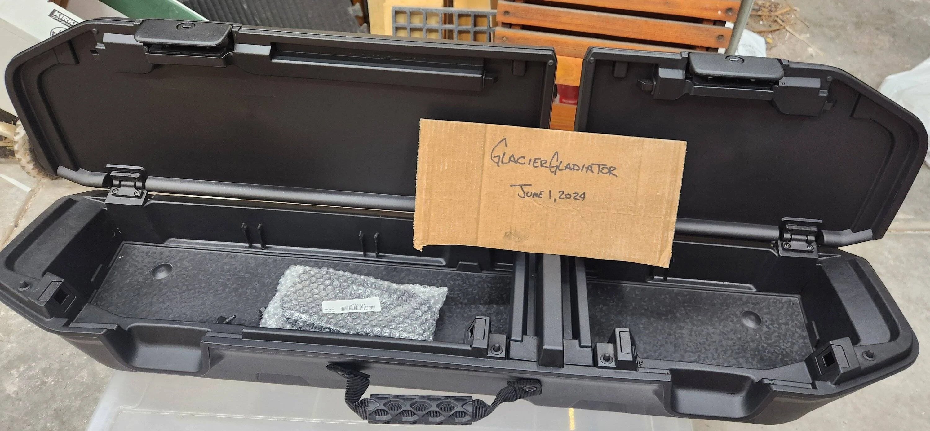 Jeep Gladiator Factory locking rear underseat storage bin. Excellent shape! 20240601_201732