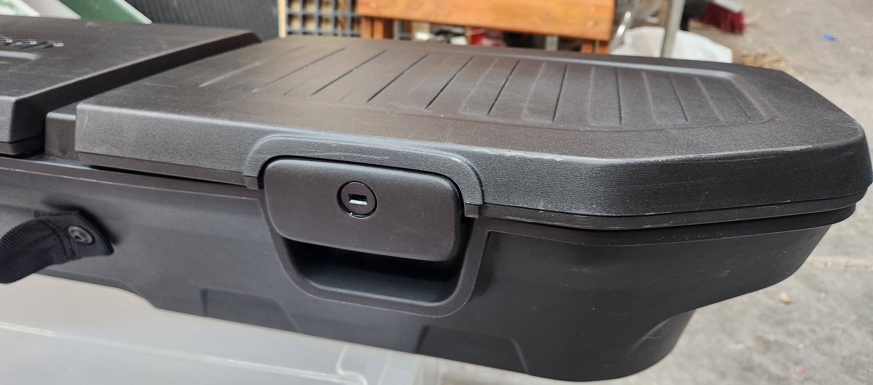 Jeep Gladiator Factory locking rear underseat storage bin. Excellent shape! 20240601_202120