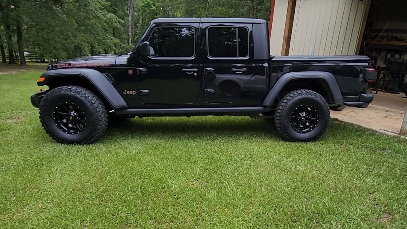 Jeep Gladiator Advice on Offset for 17x9 wheels with 35x12.5 17 tires. 20240602_183020