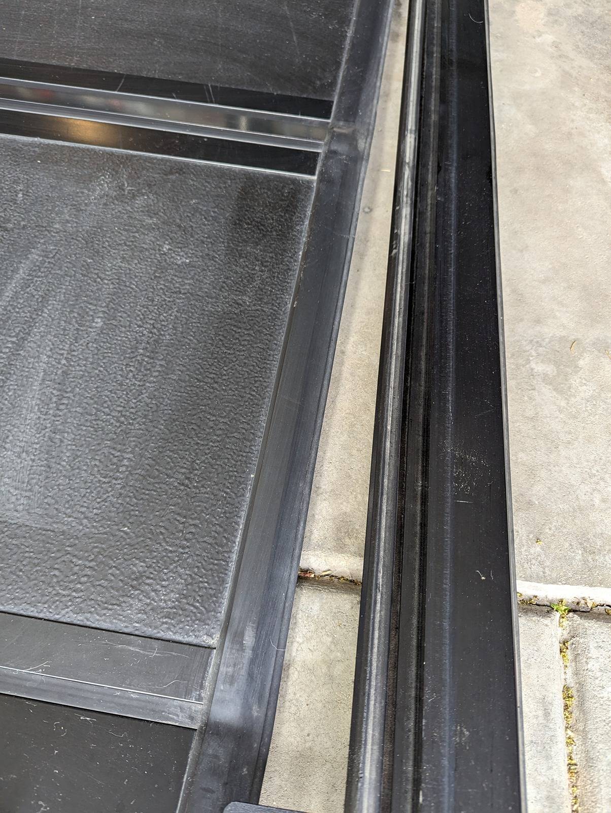 Jeep Gladiator Mopar Hard Tri-Fold Tonneau Cover - $500 PXL_20240602_223836442.MP