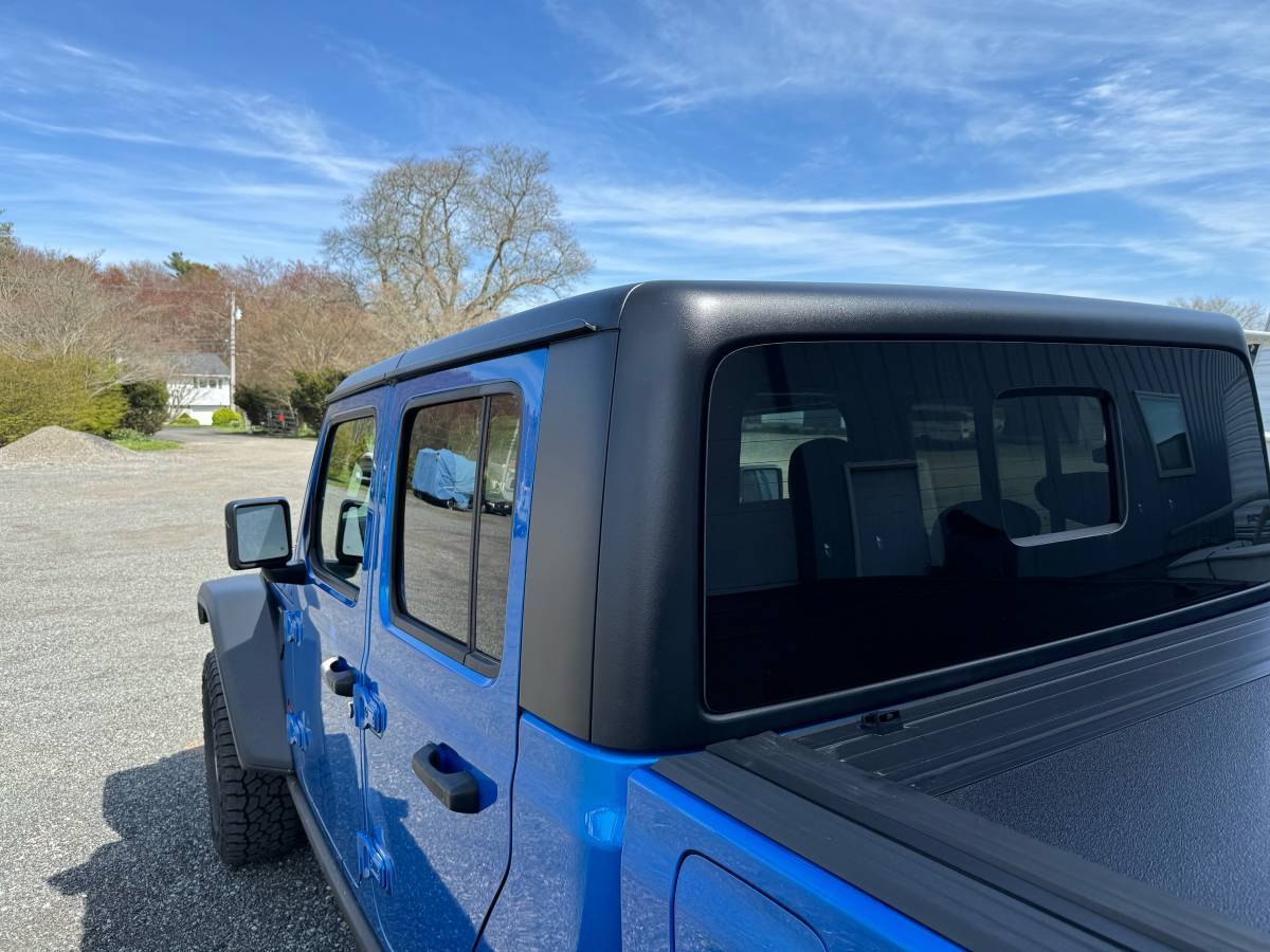 Jeep Gladiator Gladiator Hard Top w/Insulation and Complete Headliner IMG_8428