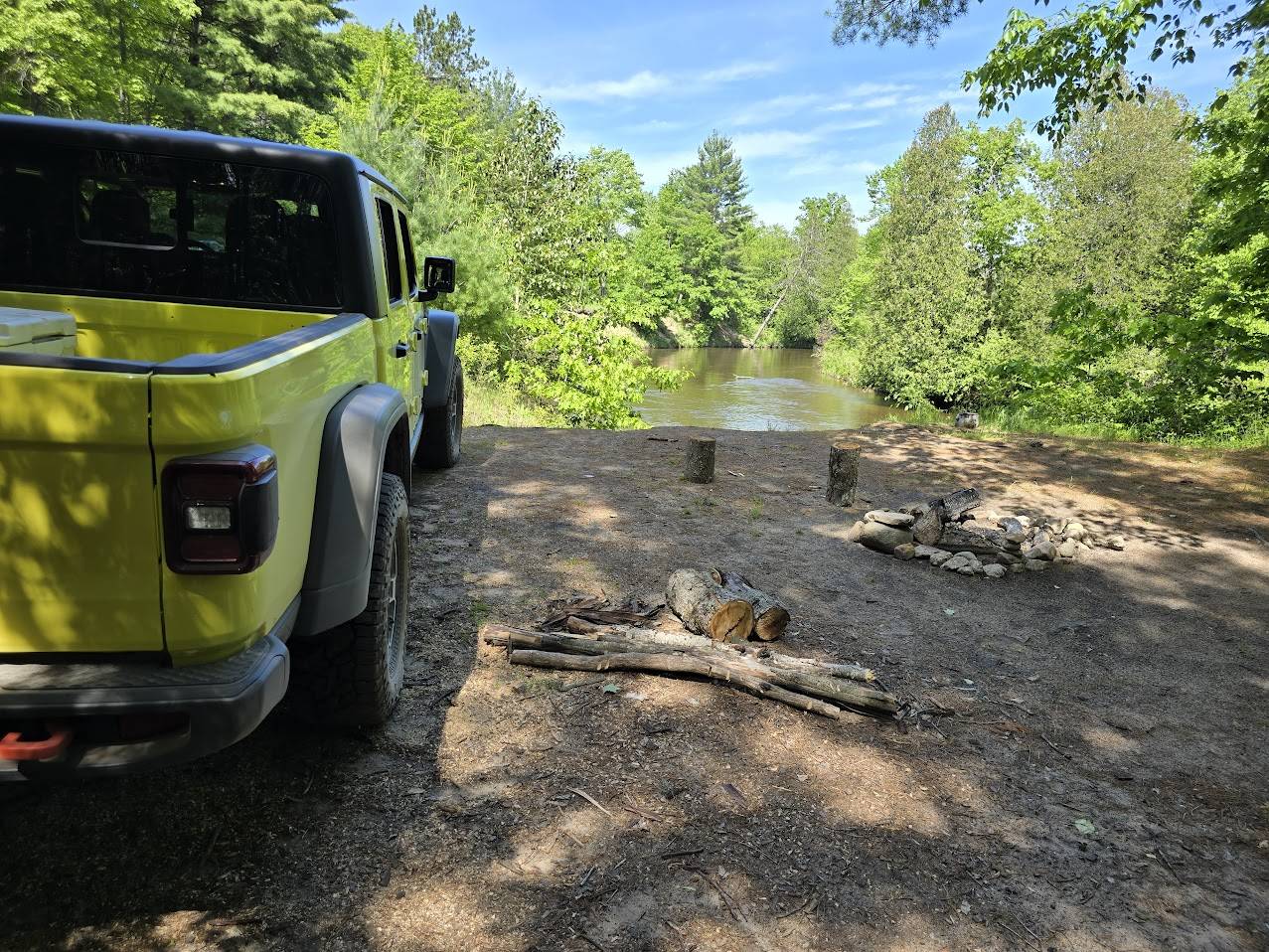 Jeep Gladiator Northern Lower Michigan camping trip with 2023 Mojave Gladiator 20240531_154648