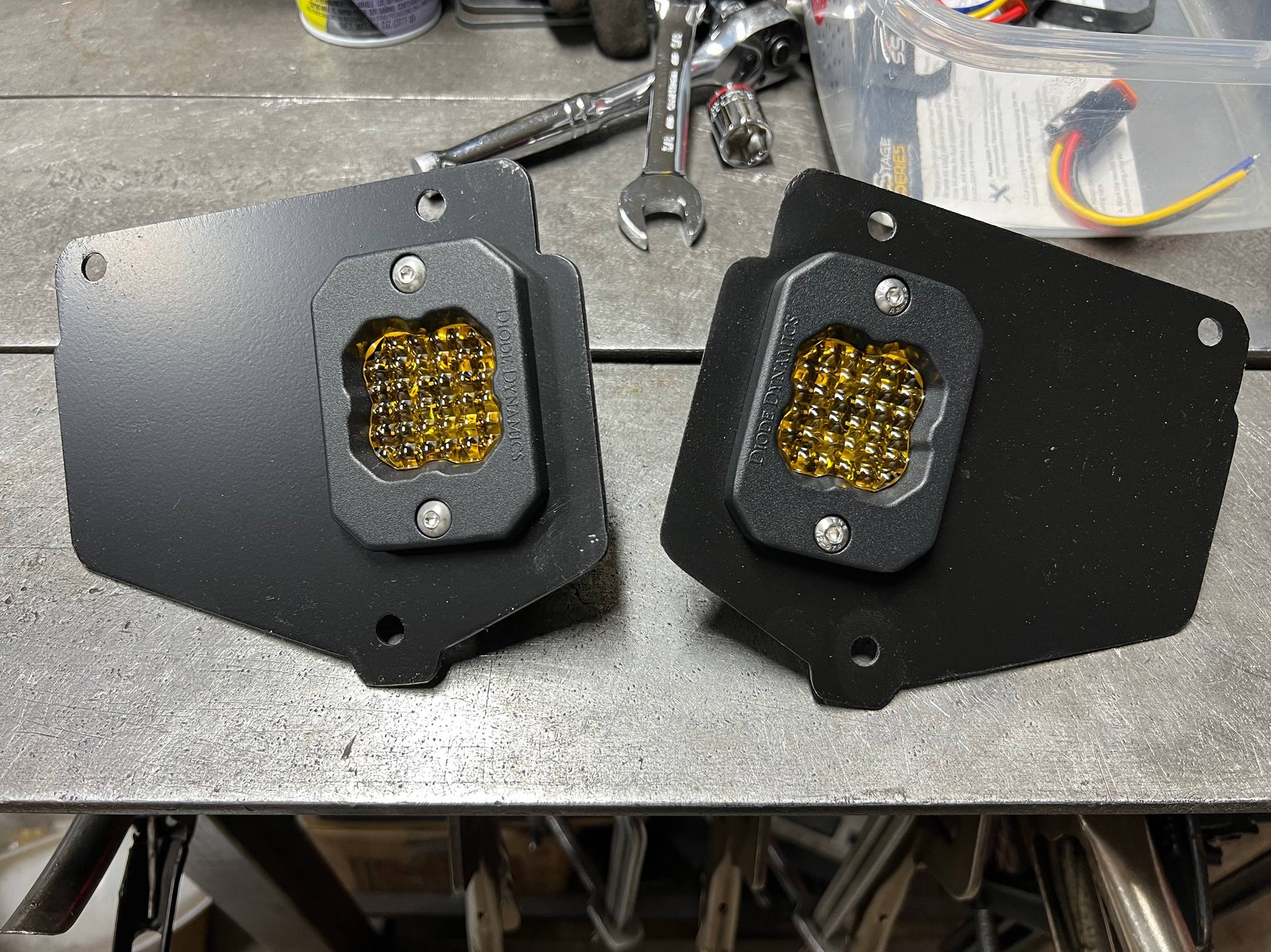 Jeep Gladiator Rear reflector delete /rear flush mount light plates IMG_8404