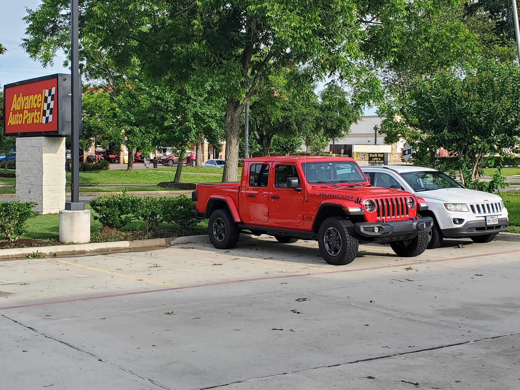 Jeep Gladiator 2x1 Tuesday! Let's see those before and after photos. 436427744_2476489379204347_7422084344167856147_n