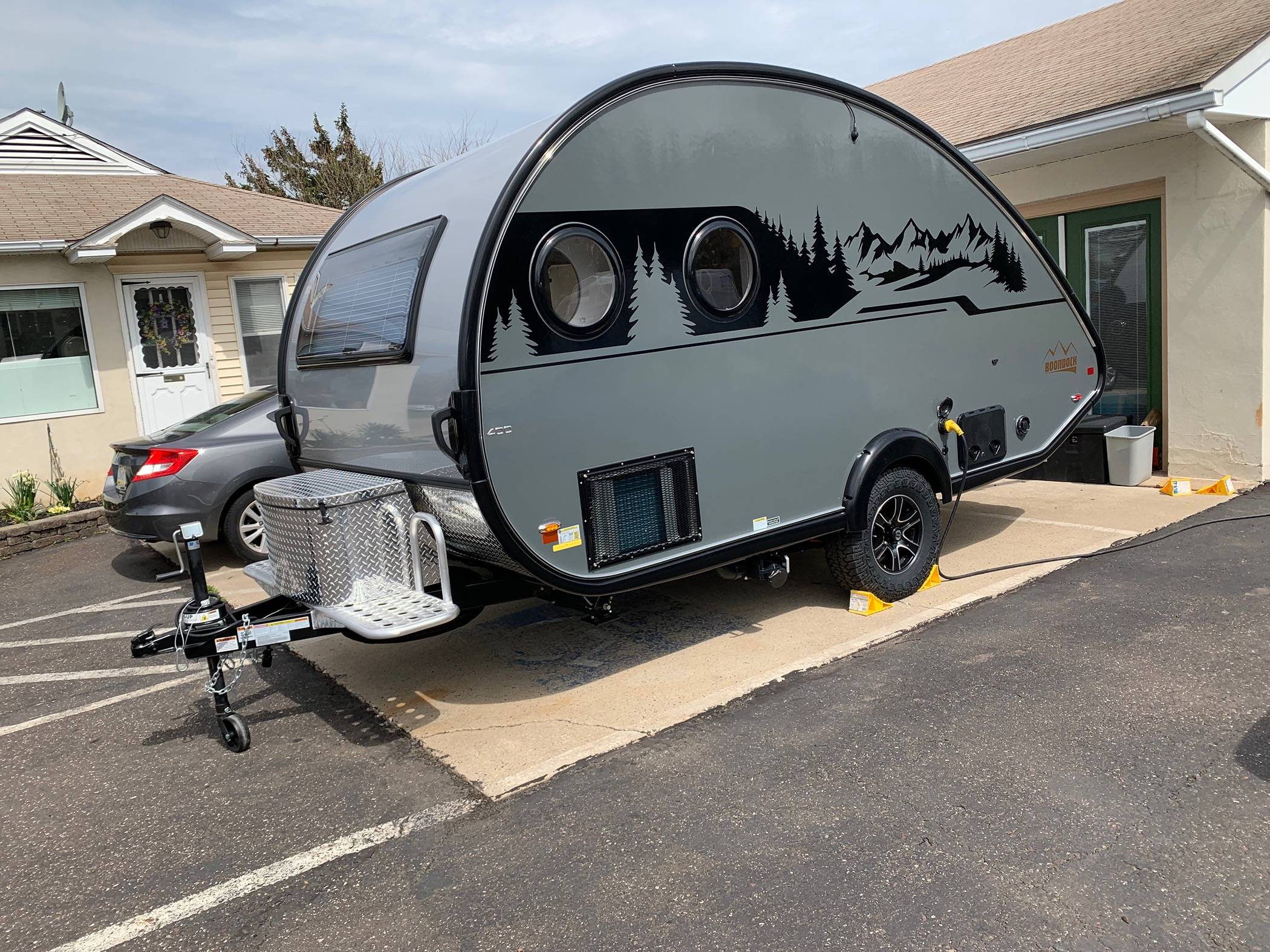 Jeep Gladiator What's your take:  TearDrop / SquareDrop / Micro-Camper/Trailer IMG_1825