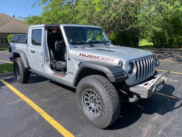 Jeep Gladiator SILVER ZYNITH Gladiator JT Club jee