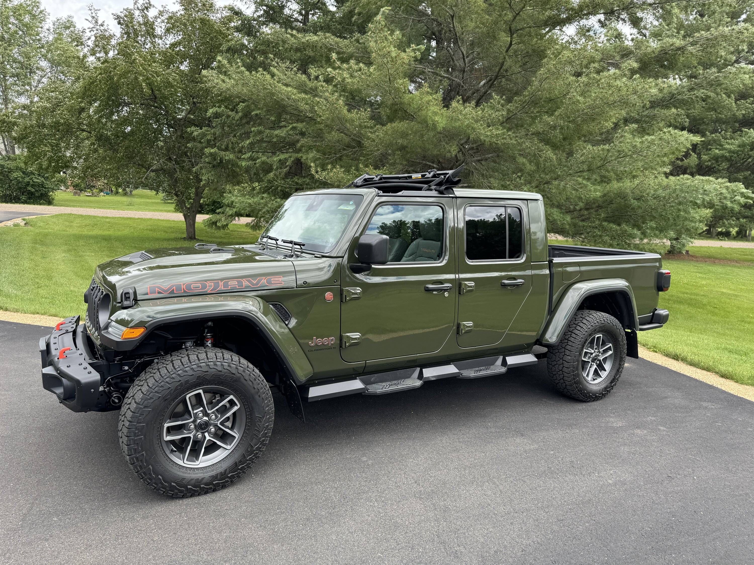 Jeep Gladiator Very quick question about Sunrider install IMG_8059.JPG