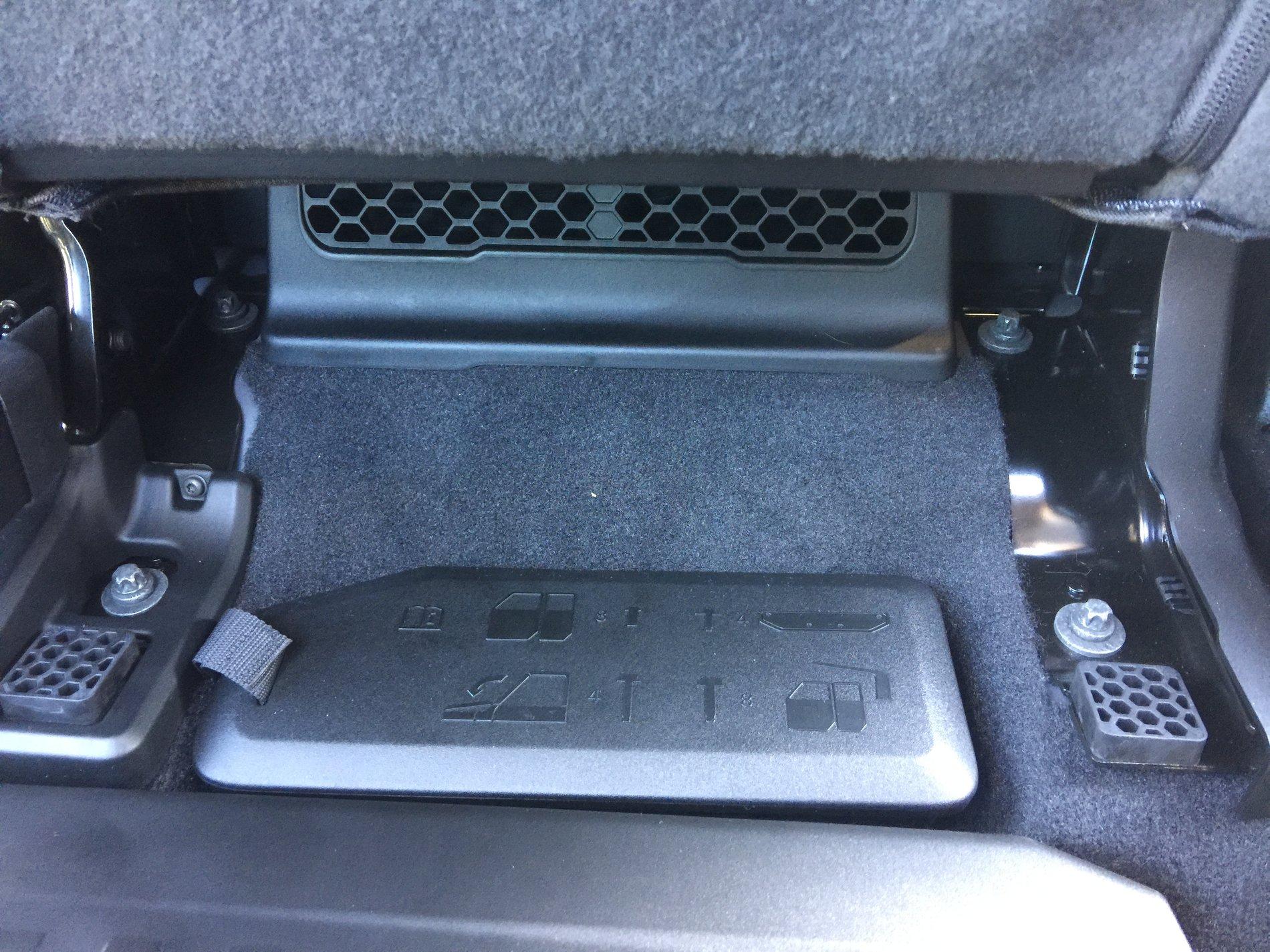 Jeep Gladiator Rear Seats Removal (Rear Seat Delete) IMG_2390.JPG