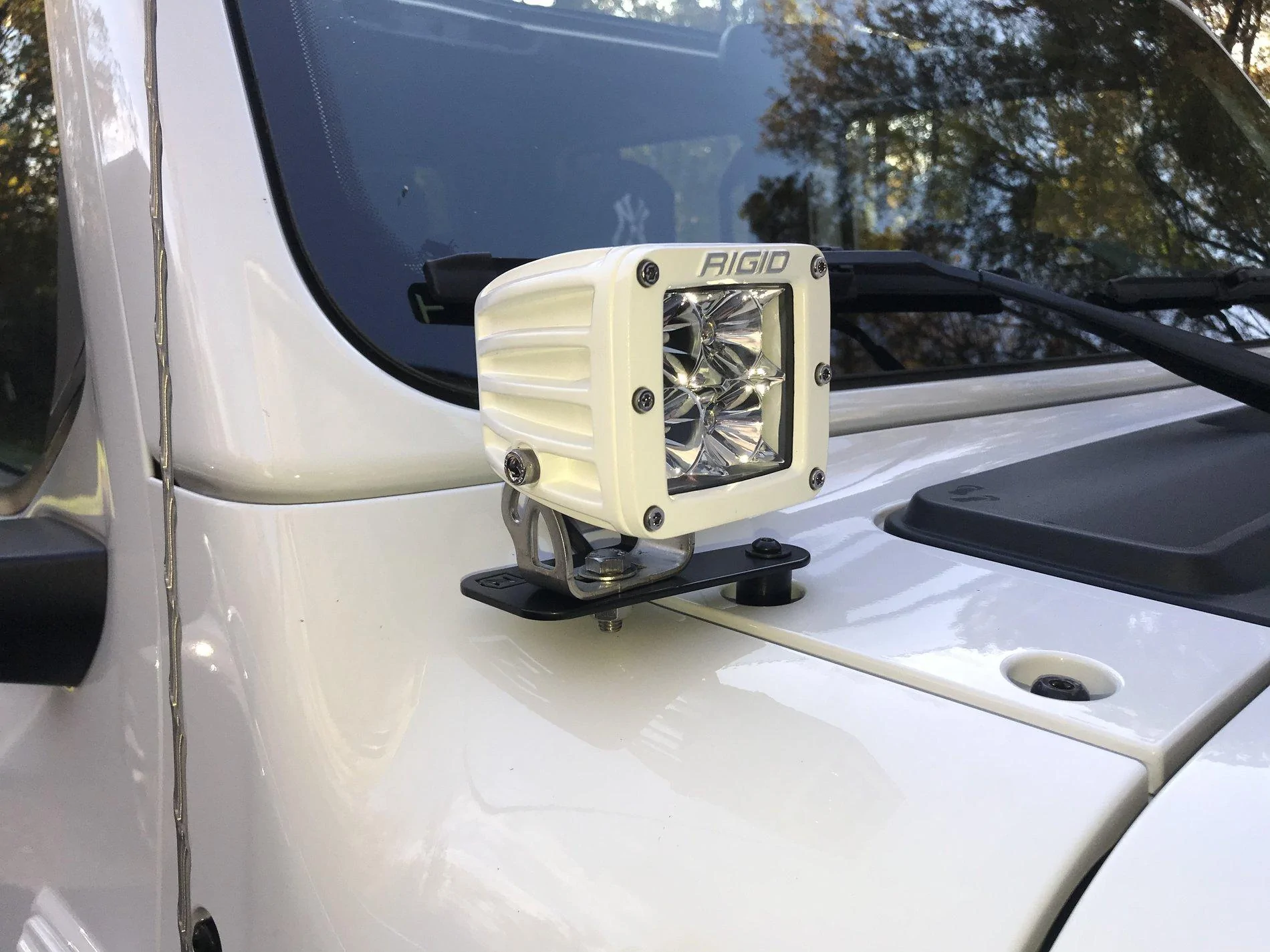 Jeep Gladiator BRIGHT WHITE Gladiator JT Club 9C321B46-DBEF-4E93-9EEE-D1CEF67AAB7F