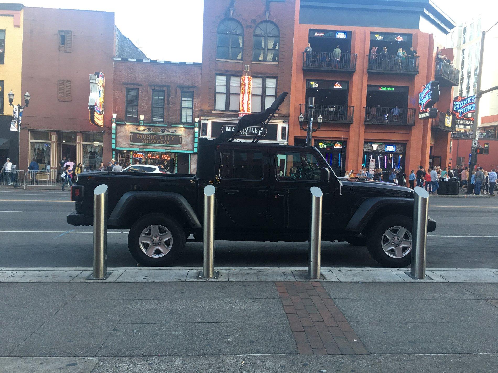 Jeep Gladiator See any Gladiators in the wild? D102E26C-C136-4015-85E3-260CE124FD18