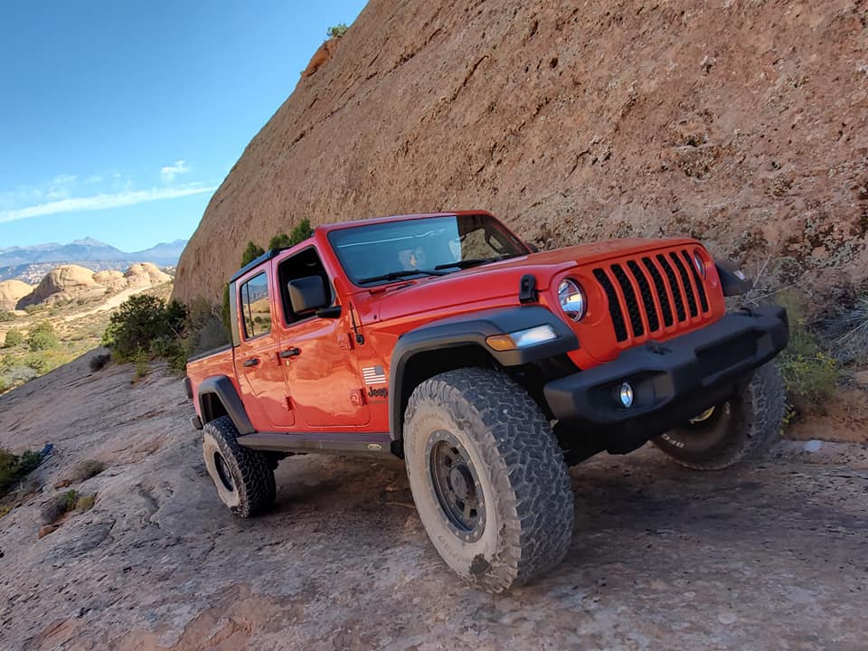 Jeep Gladiator Moab: Hells Revenge 71957563_10220788902976076_972920833980760064_n