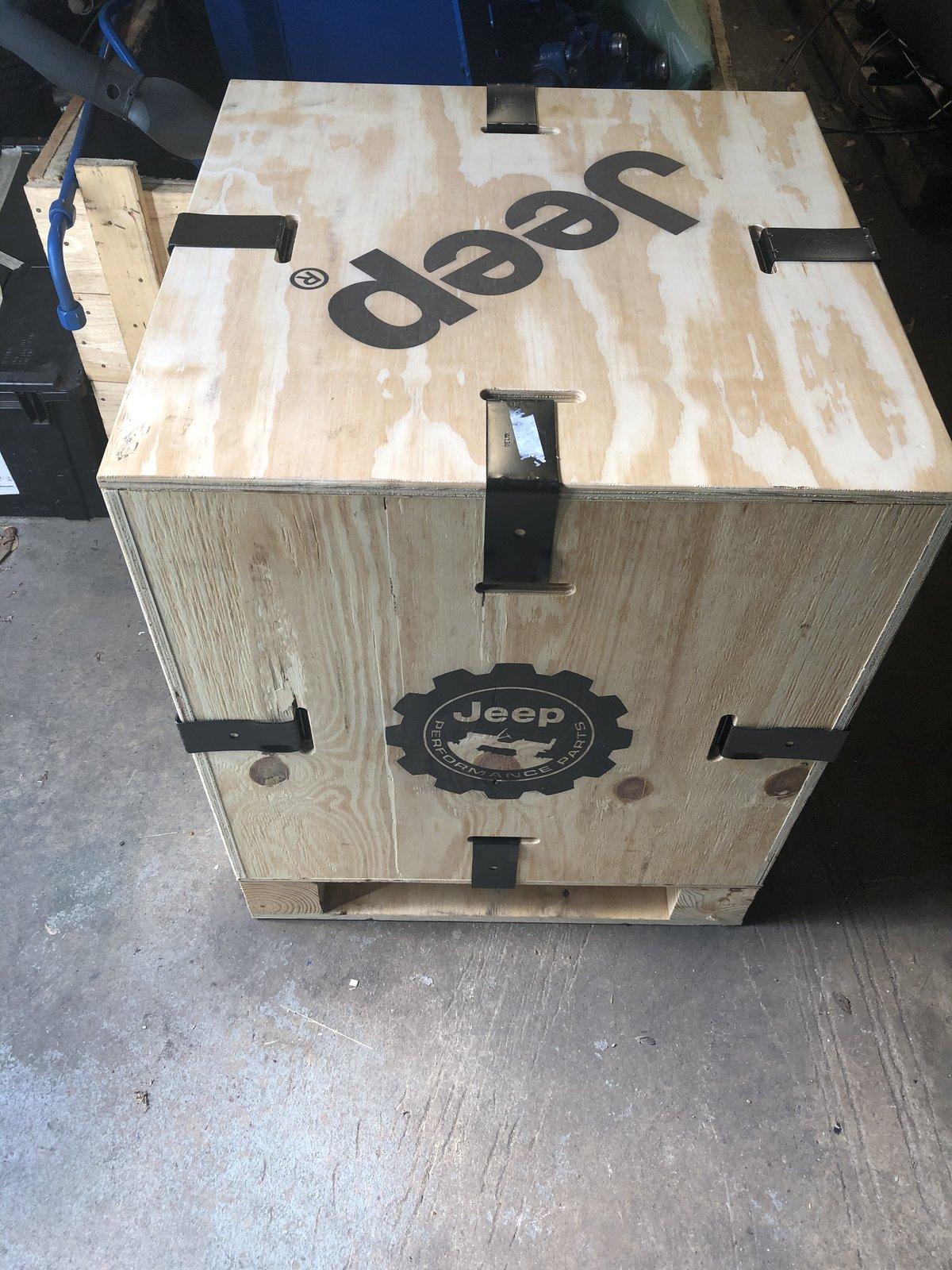 Jeep Gladiator Mopar 2” lift in Jeep crate F/S 39A41117-24F5-431C-8A0B-16F2A6949ACD