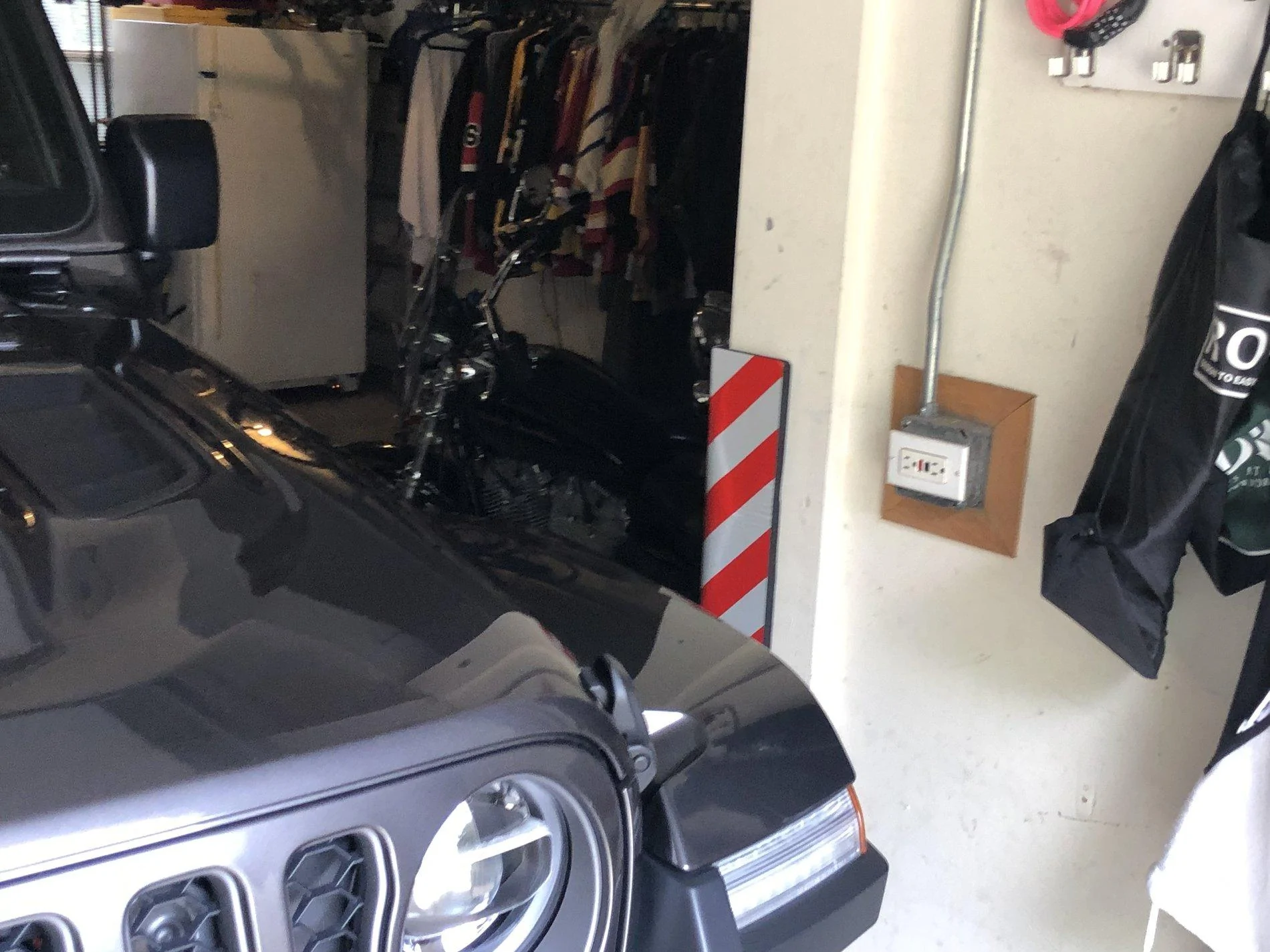 Jeep Gladiator YES!!!! it fits in the garage IMG_1459