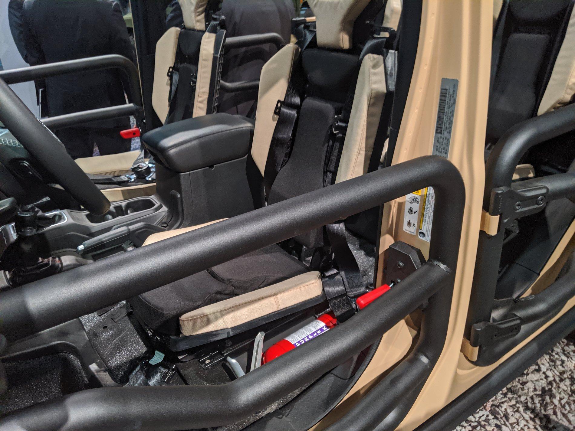 Jeep Gladiator Jeep Gladiator XMT Light Tactical Vehicle announced by FCA and AM General IMG_20191014_145751